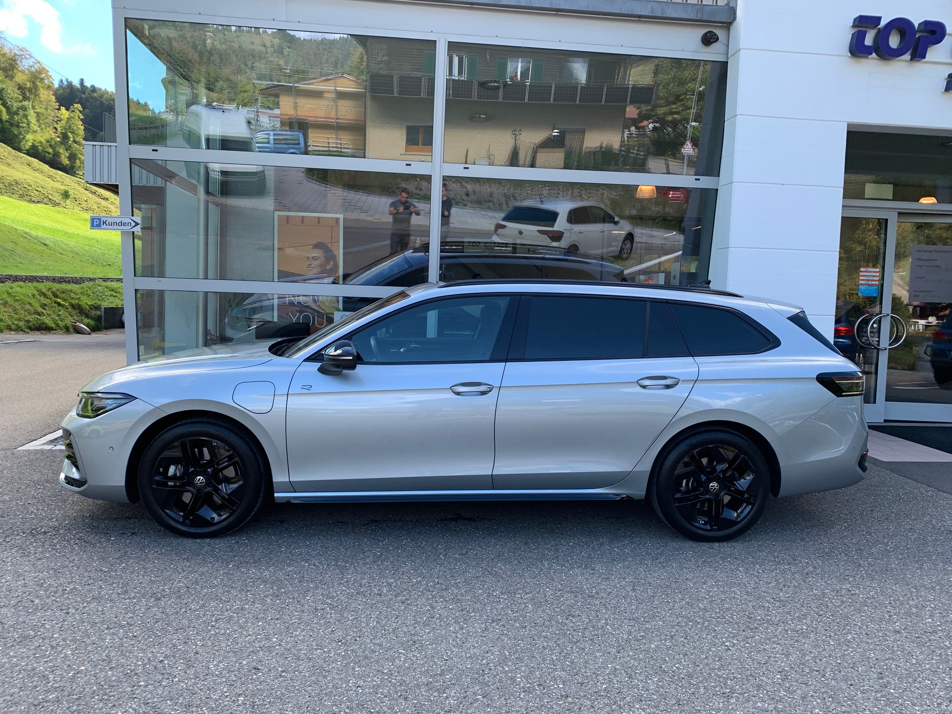 VW Passat Variant 1.5 TSI evo2 Plug-In- Hybrid R-Line DSG-showroom-element-3
