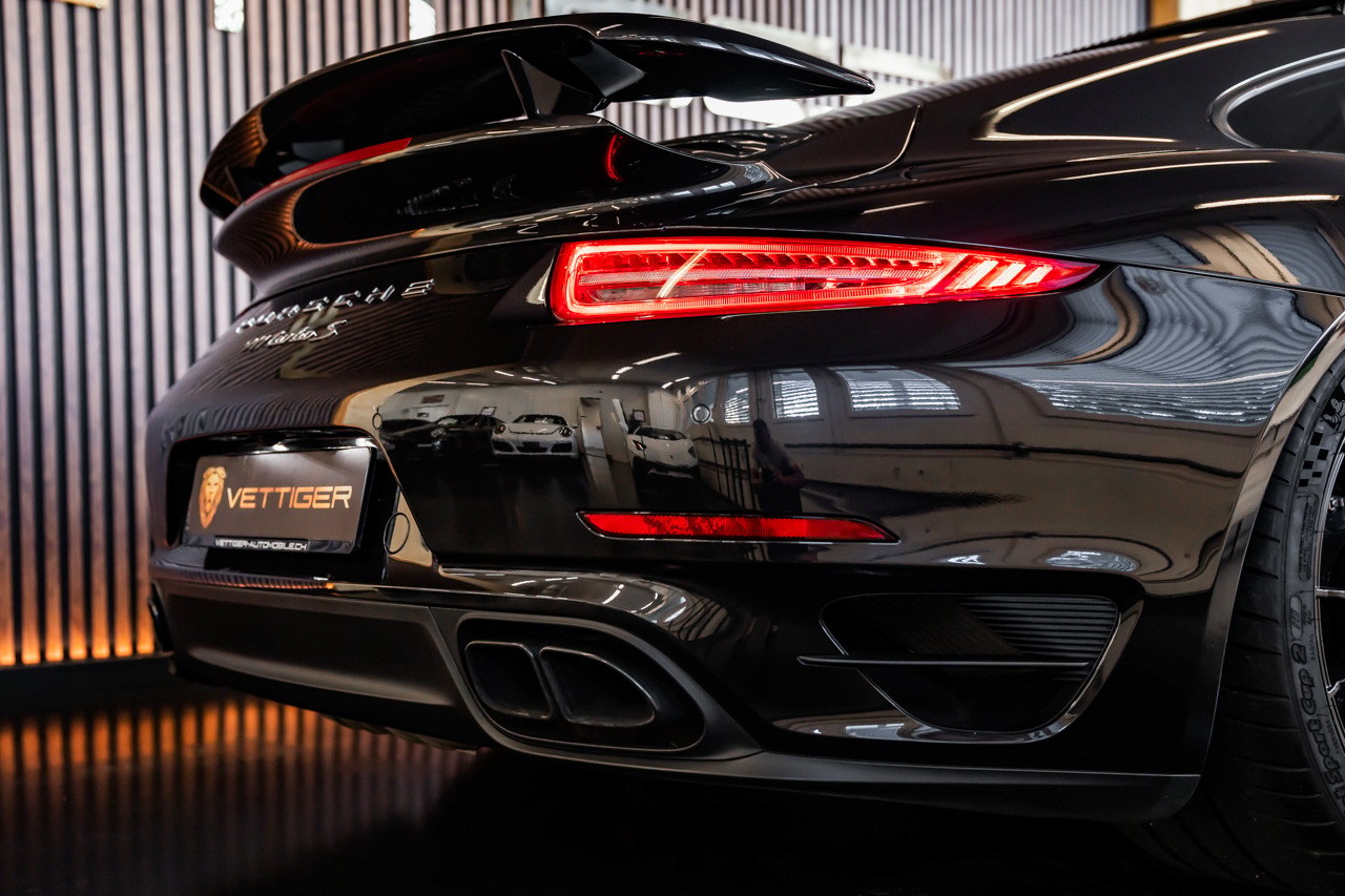 PORSCHE 911 Turbo S PDK-image-6