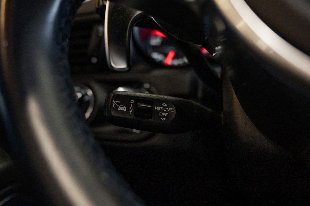PORSCHE 911 Turbo S PDK-image-25