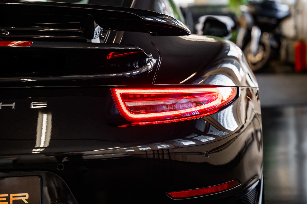 PORSCHE 911 Turbo S PDK-image-10