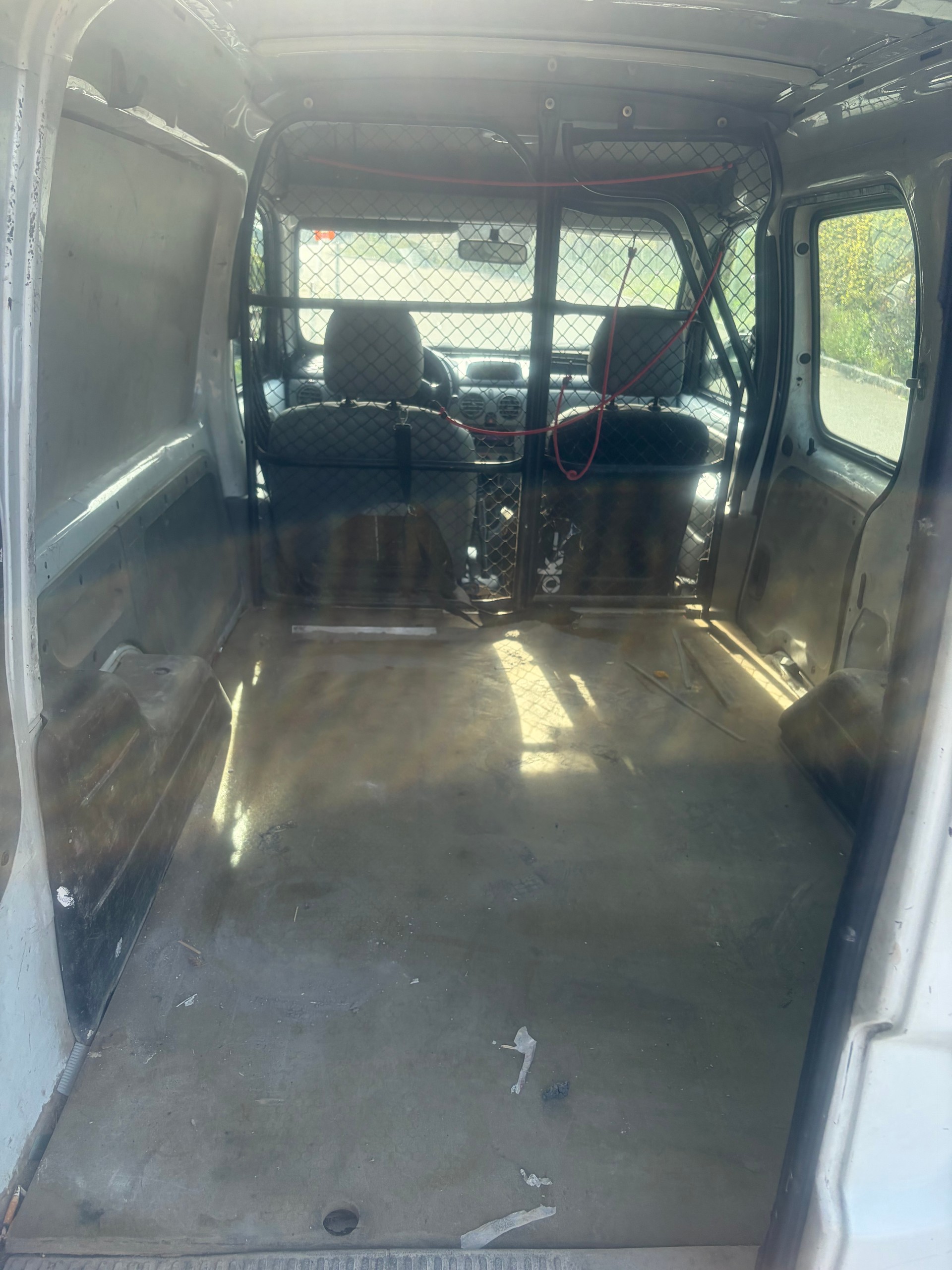 RENAULT Kangoo 1.5 dCi Authentique-image-8