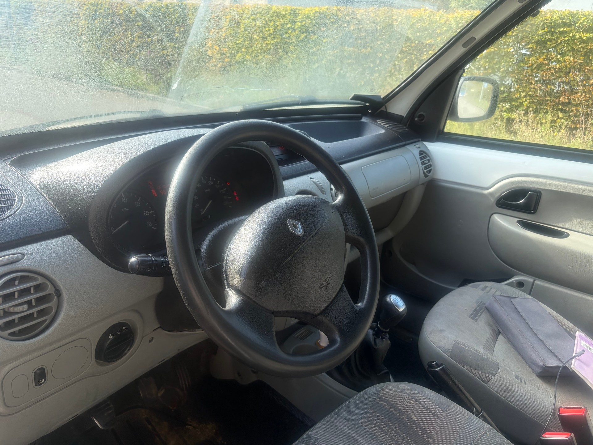 RENAULT Kangoo 1.5 dCi Authentique-image-3