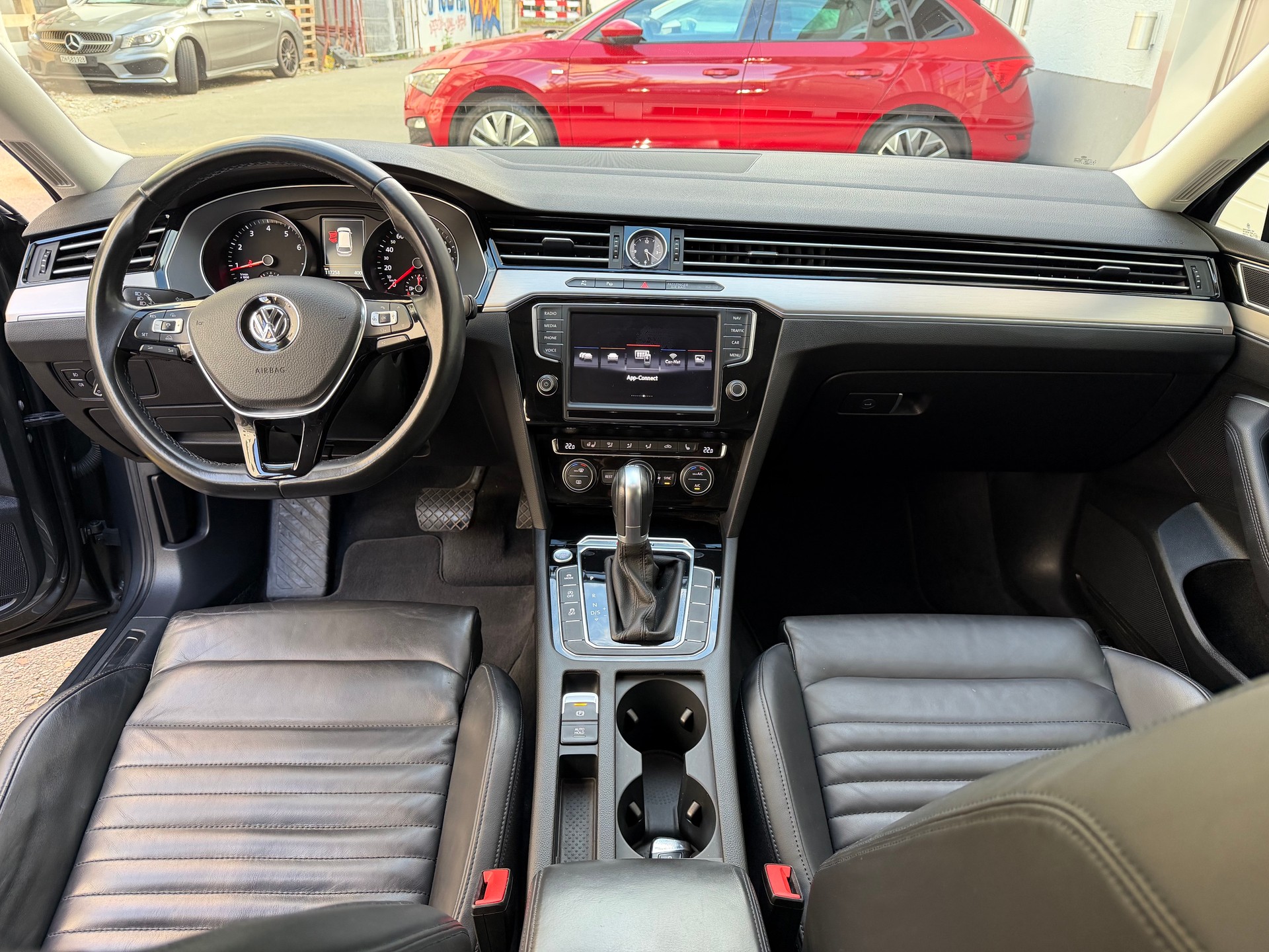 VW Passat Variant 2.0 TSI BMT Highline 4Motion DSG-image-13