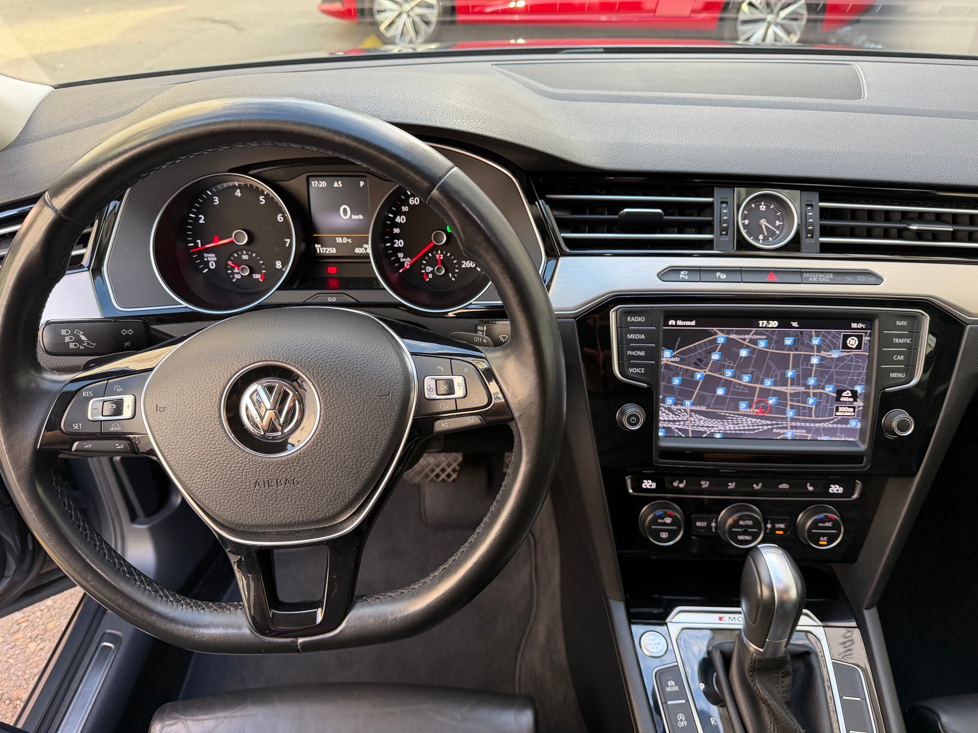 VW Passat Variant 2.0 TSI BMT Highline 4Motion DSG-image-11