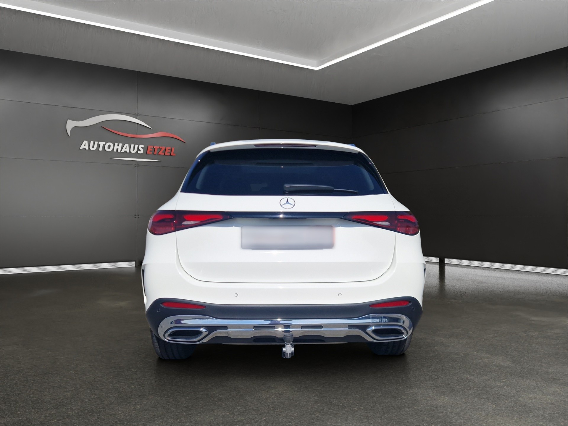 MERCEDES-BENZ GLC 300 4Matic AMG Line 9G-Tronic-image-6