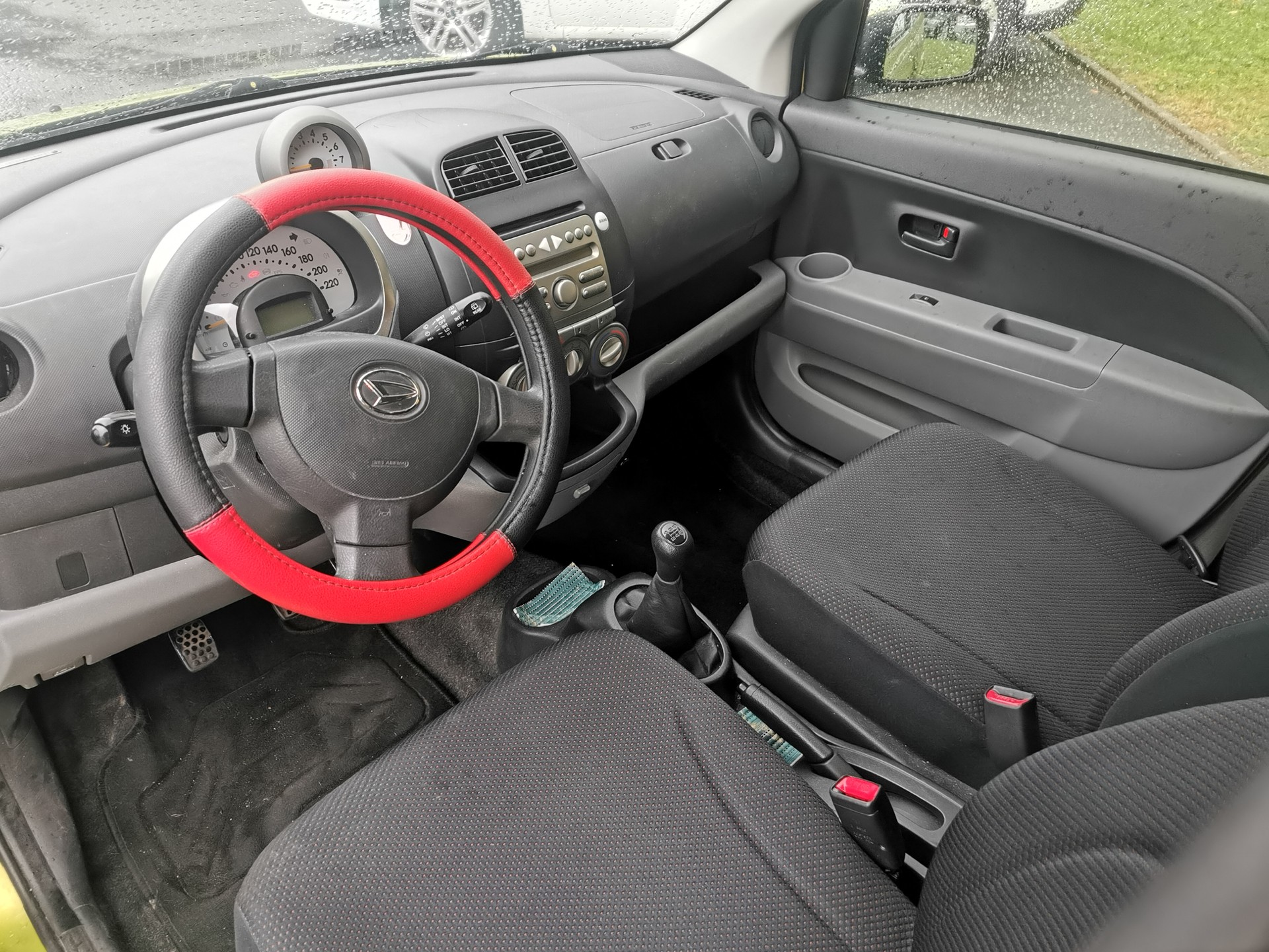 DAIHATSU Sirion 1.3 S eco-4WD-image-5