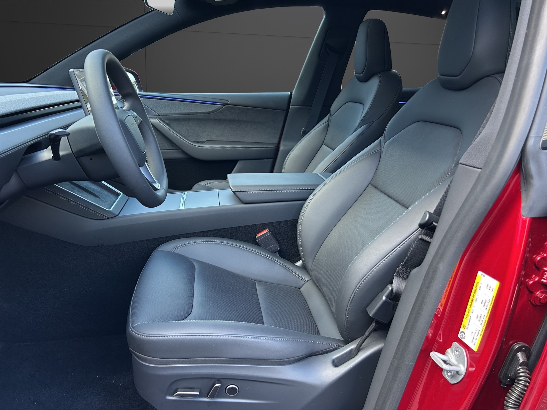 TESLA Model Y Long Range Premium AWD /CH-Fz./ Model 2026 m Blinkerhebel-image-5