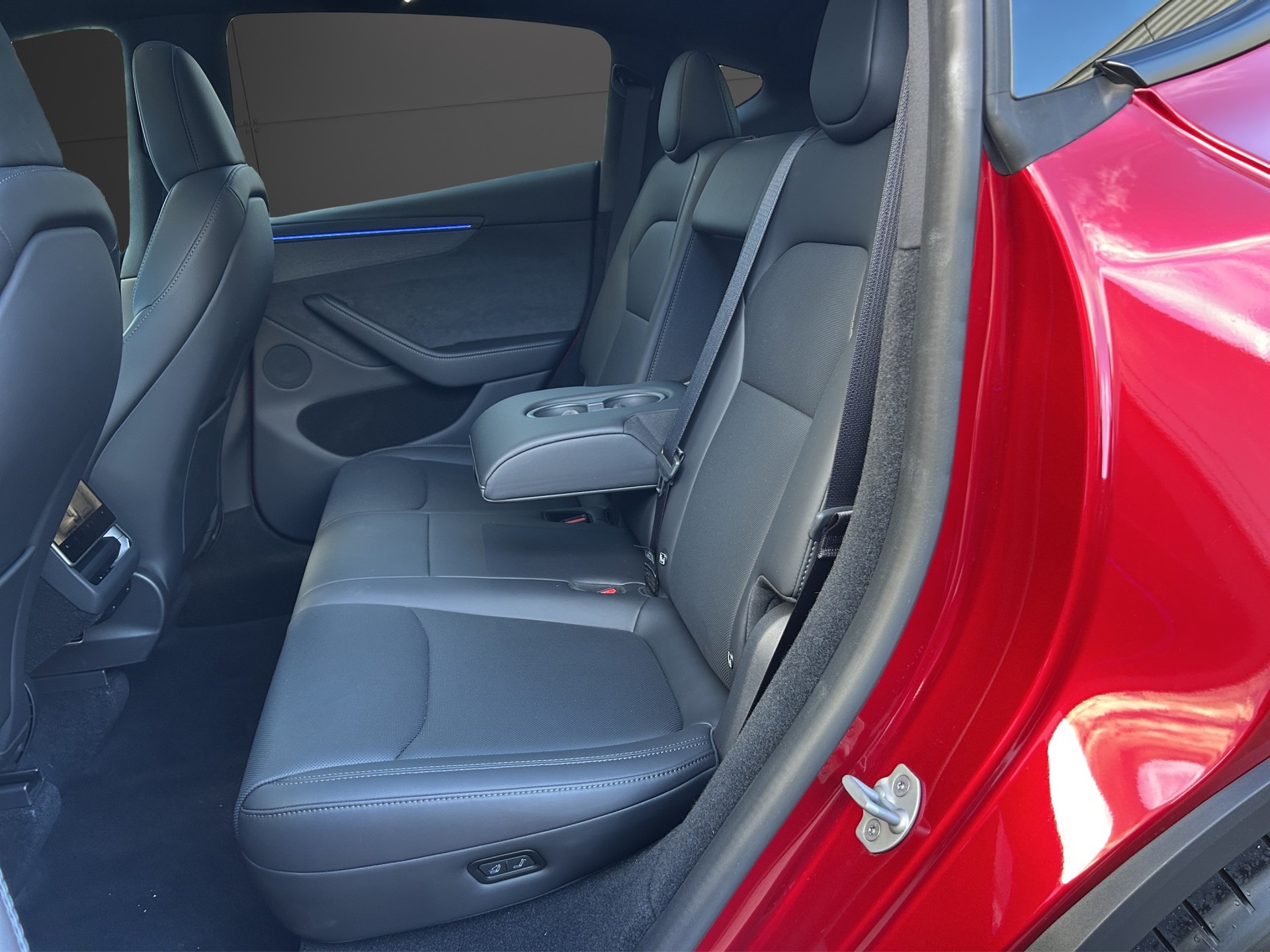 TESLA Model Y Long Range Premium AWD /CH-Fz./ Model 2026 m Blinkerhebel-image-6