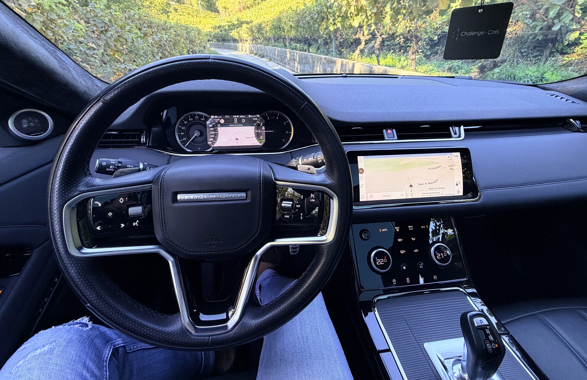 LAND ROVER Range Rover Evoque R-Dynamic SE P 300e AT8-image-19