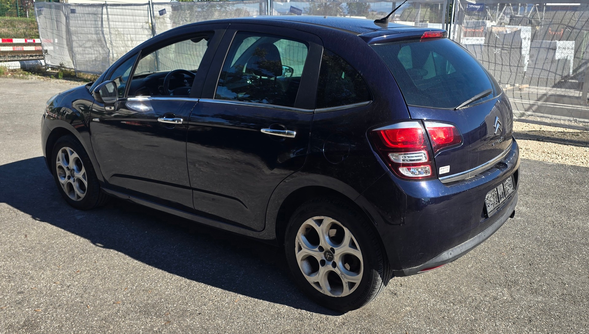 CITROEN C3 1.2i Exclusive-image-3