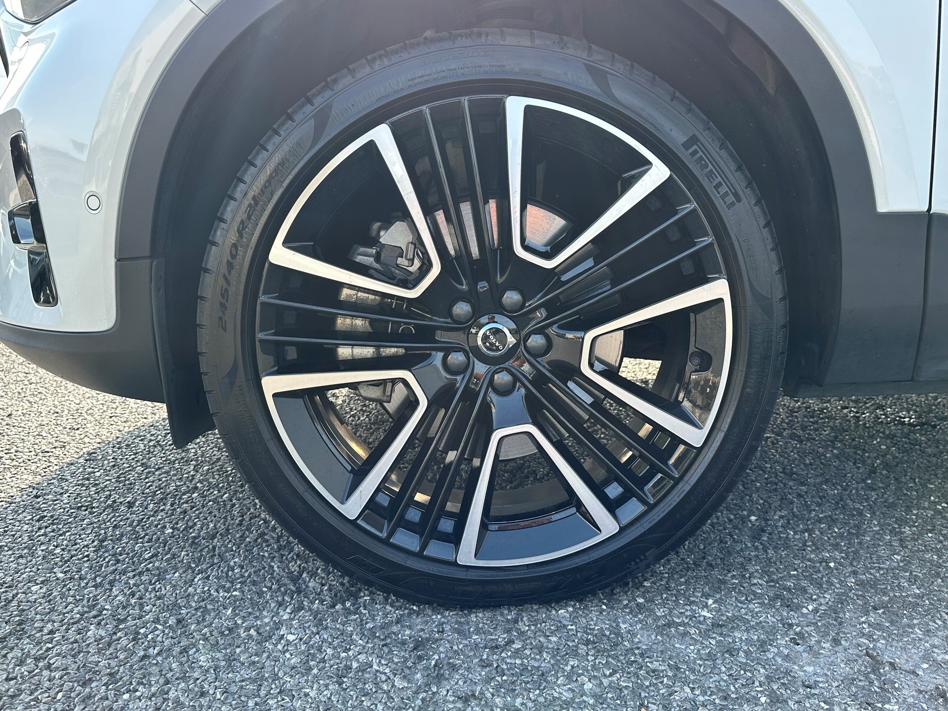 VOLVO XC40 1.5 T5 PiH Ultimate Dark-image-7