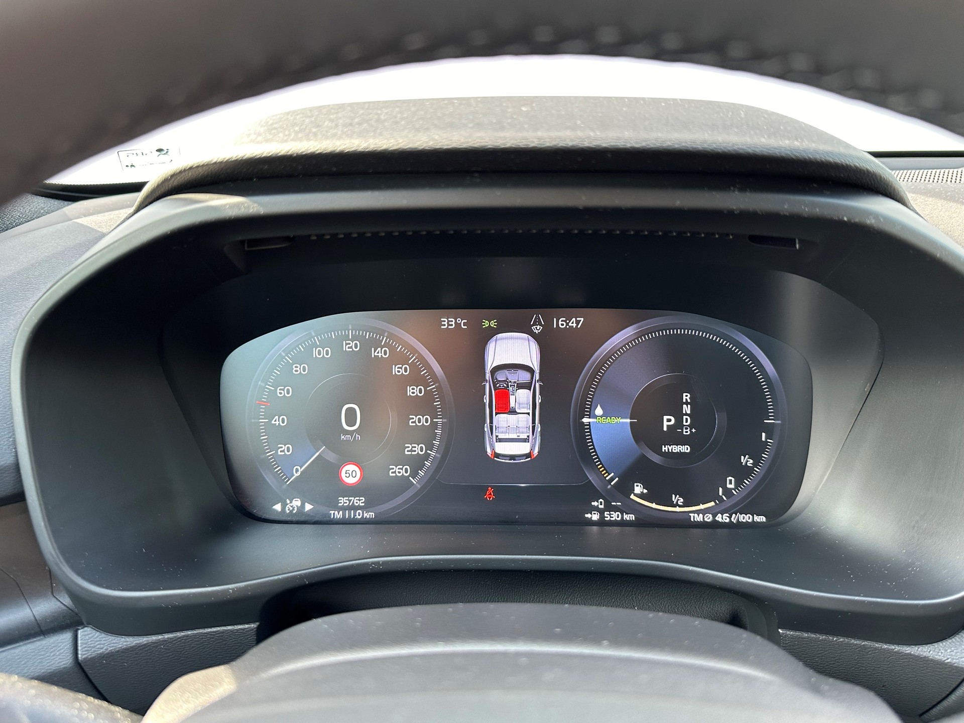 VOLVO XC40 1.5 T5 PiH Ultimate Dark-image-10