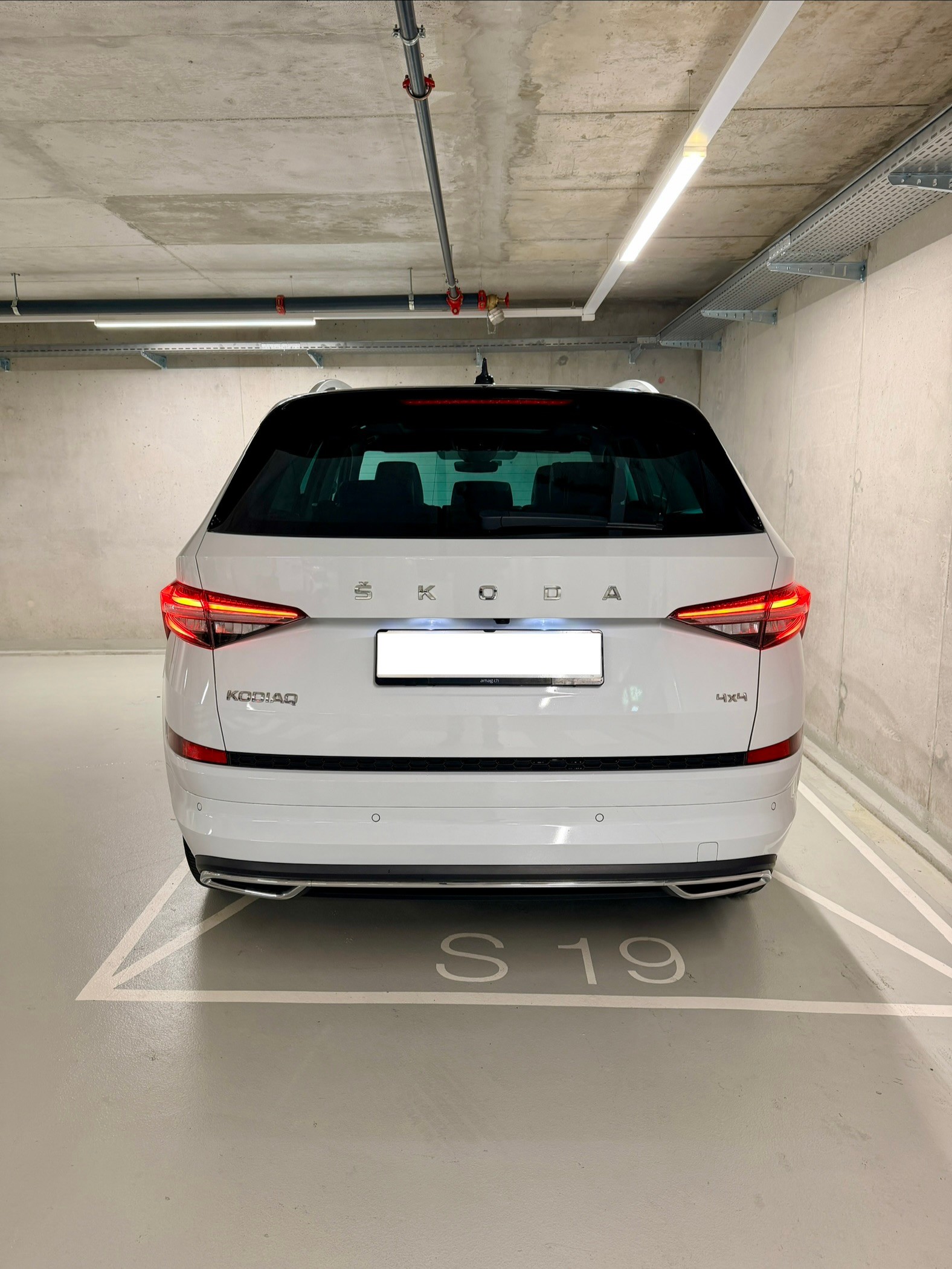 SKODA Kodiaq 2.0 TSI 4x4 L&K-image-3