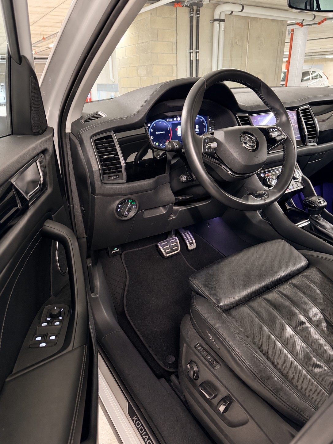 SKODA Kodiaq 2.0 TSI 4x4 L&K-image-8