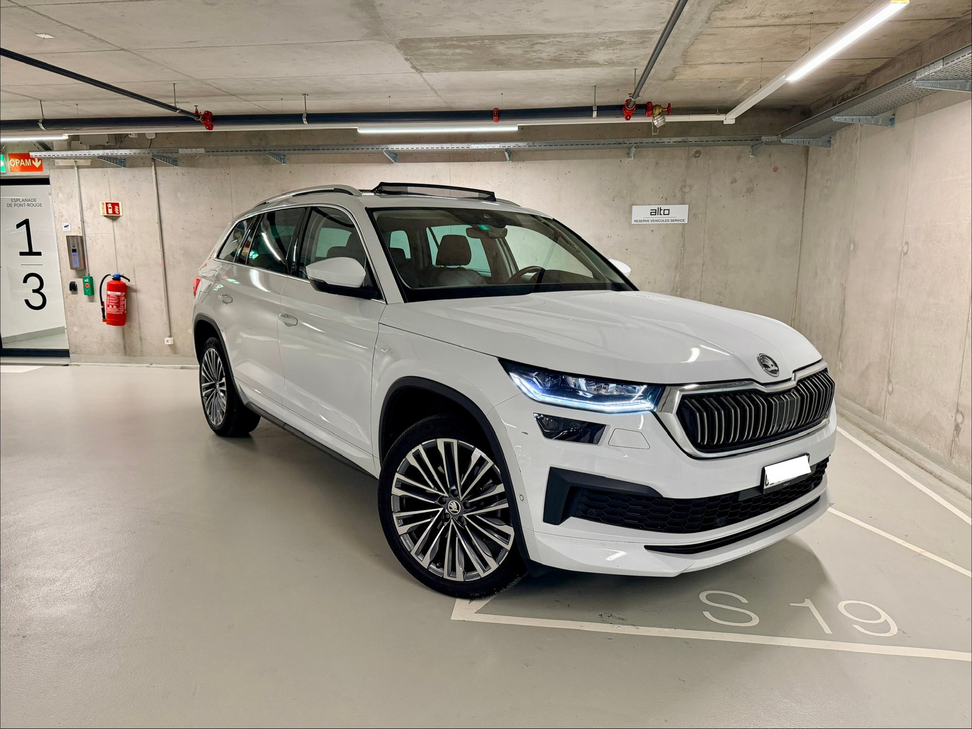 SKODA Kodiaq 2.0 TSI 4x4 L&K-image-6