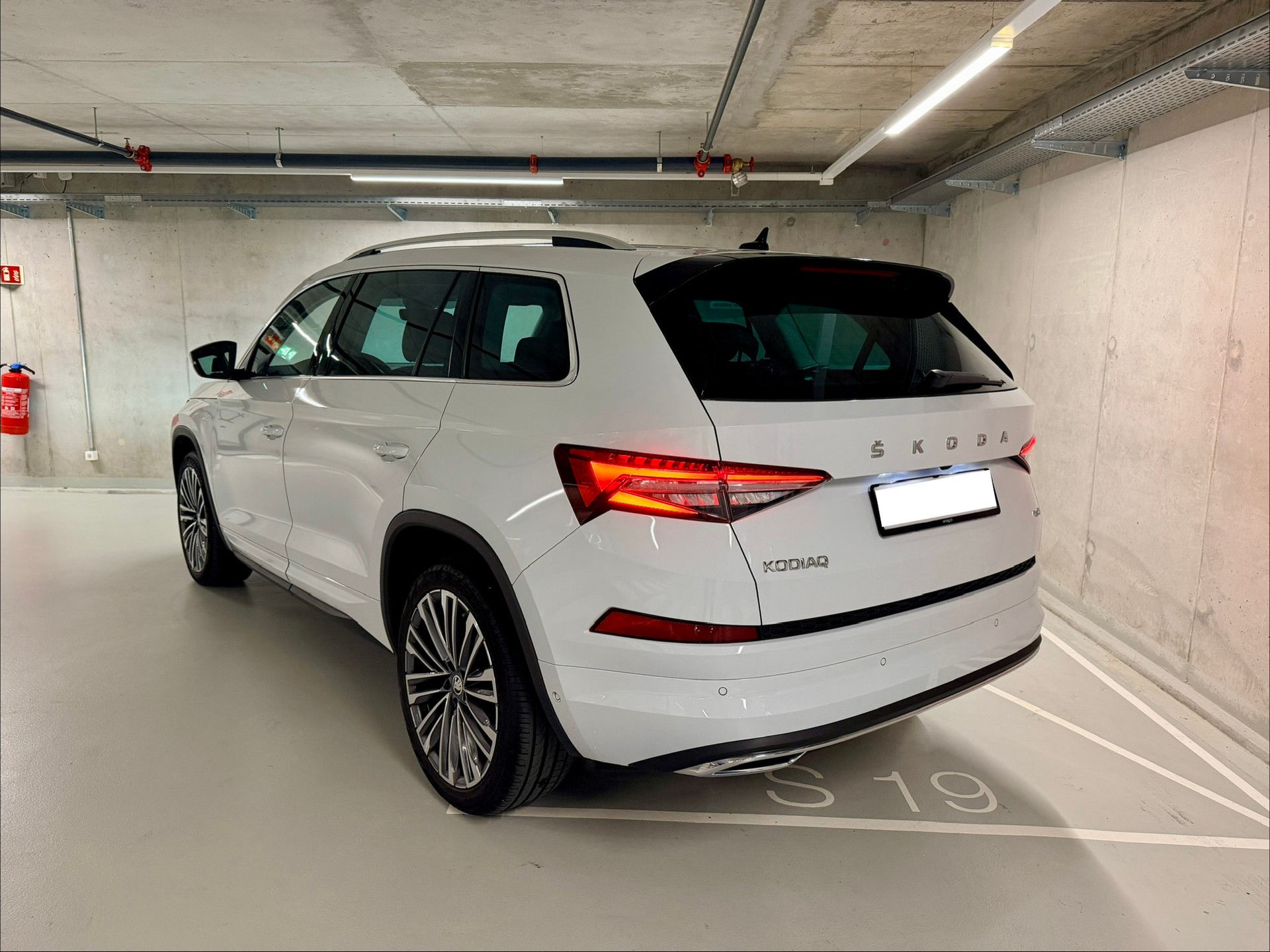 SKODA Kodiaq 2.0 TSI 4x4 L&K-image-2