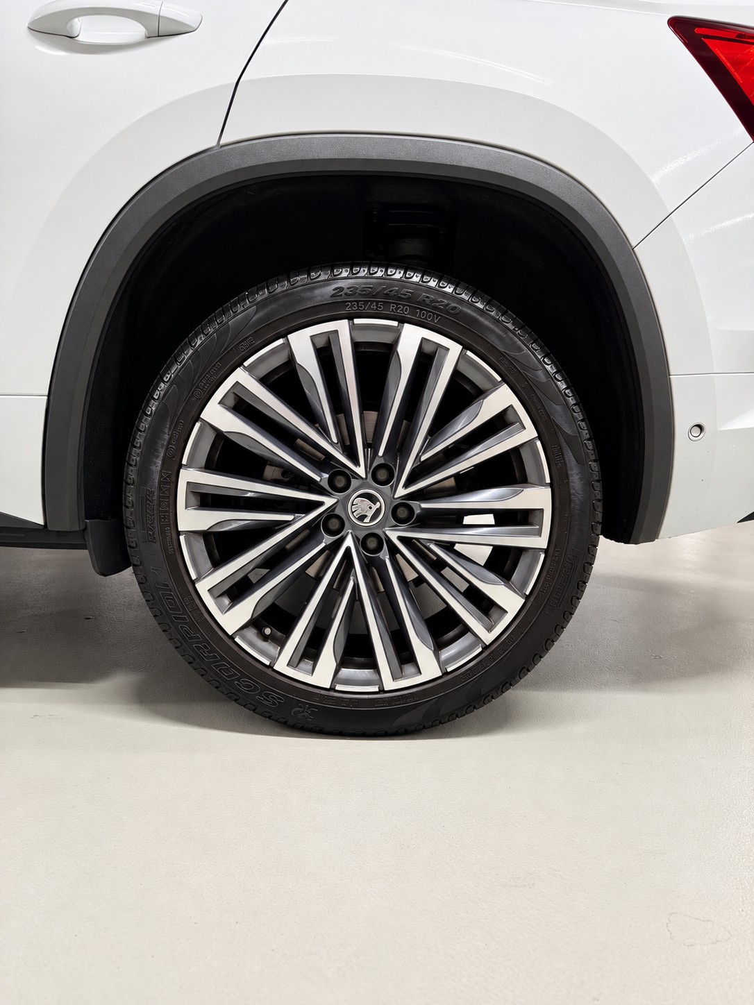 SKODA Kodiaq 2.0 TSI 4x4 L&K-image-27