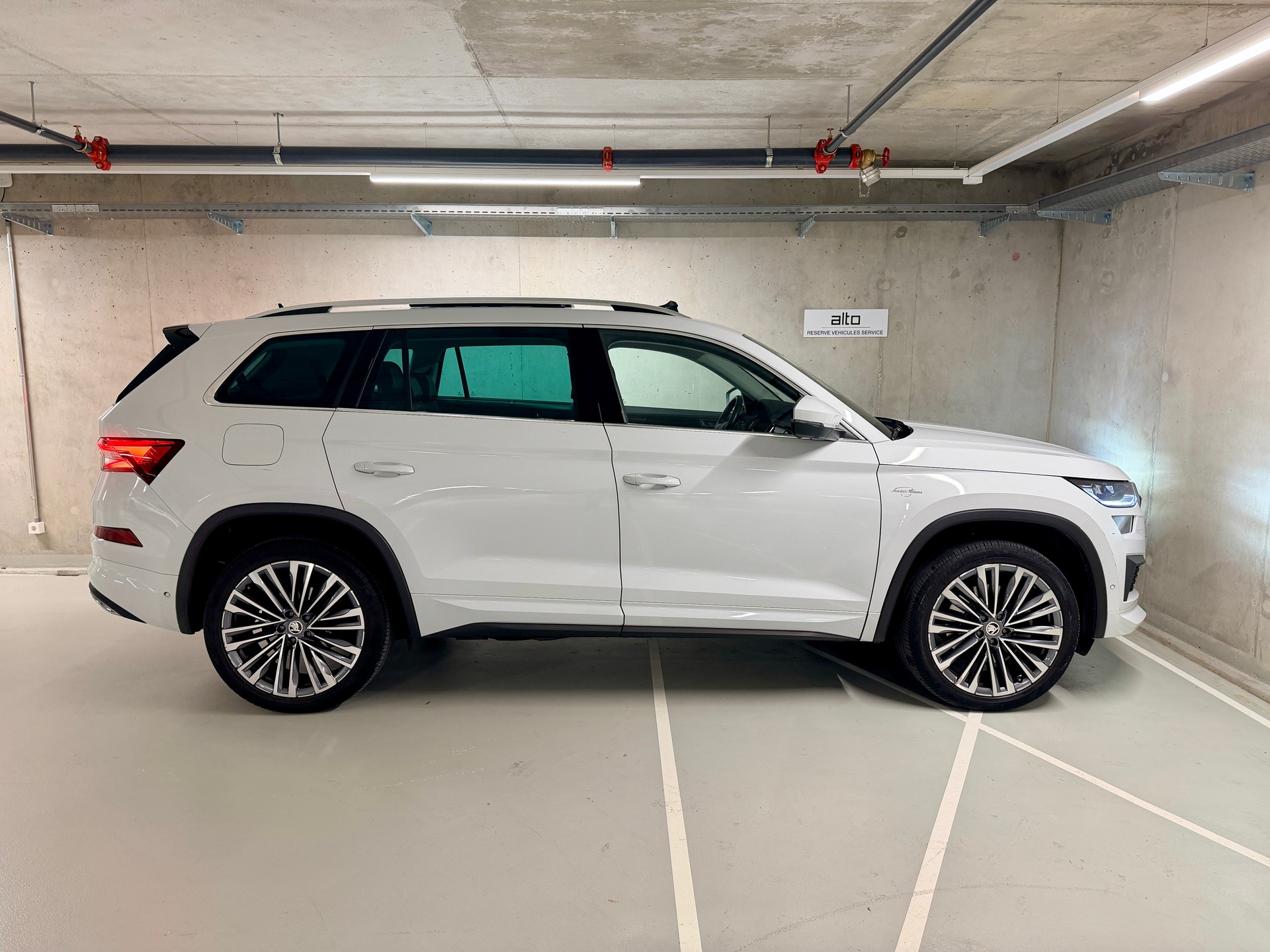SKODA Kodiaq 2.0 TSI 4x4 L&K-image-5