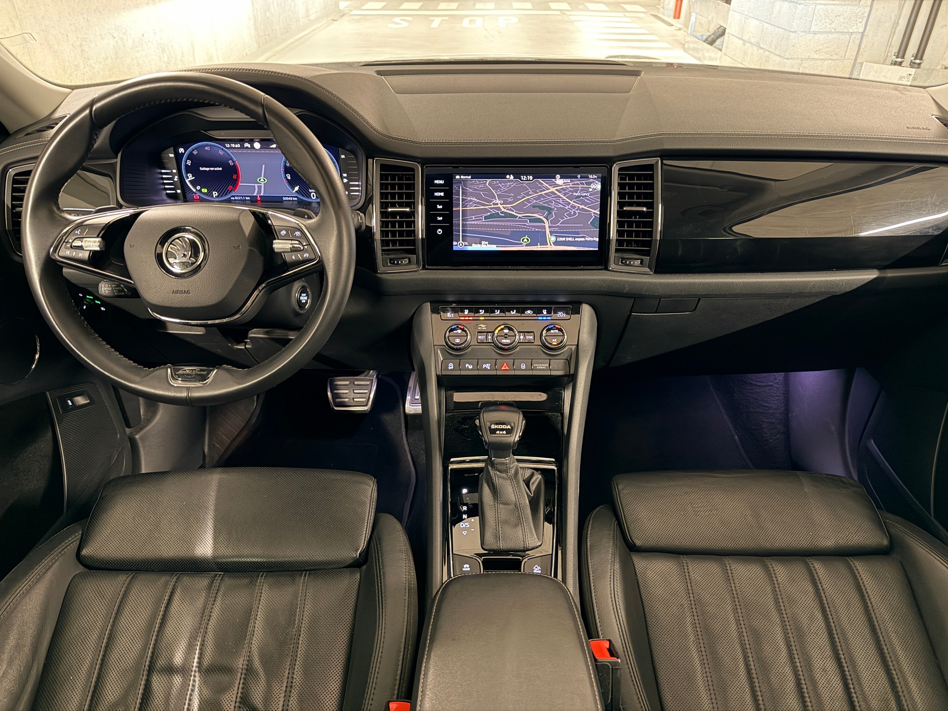 SKODA Kodiaq 2.0 TSI 4x4 L&K-image-9