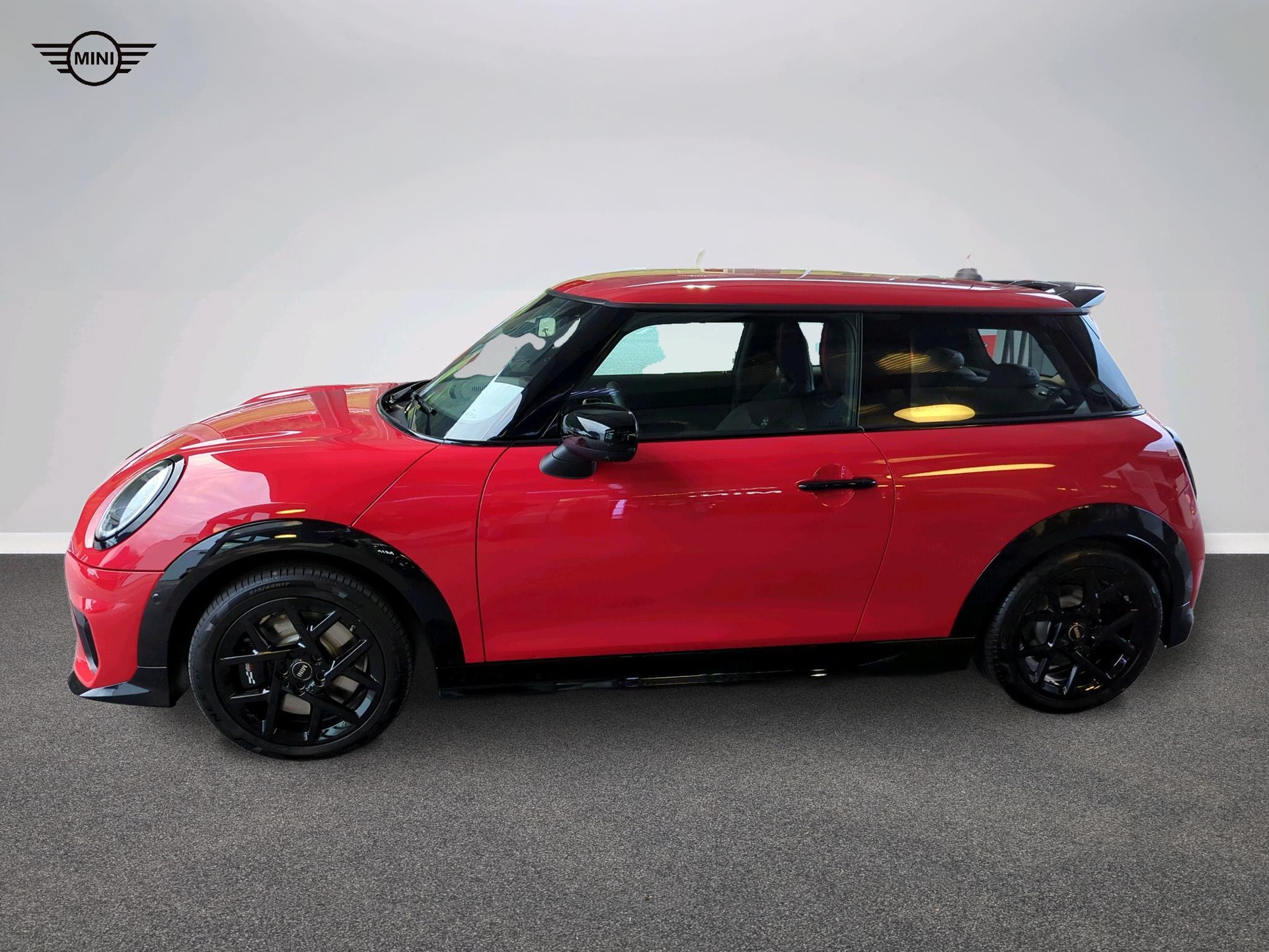MINI Cooper S-showroom-element-2