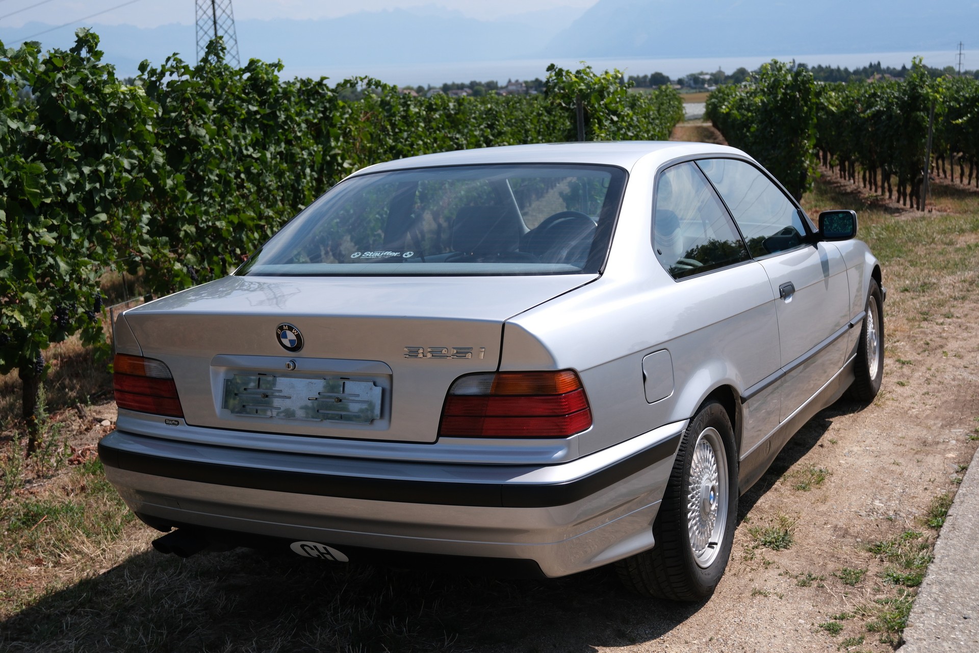 BMW 325i ABS-image-3