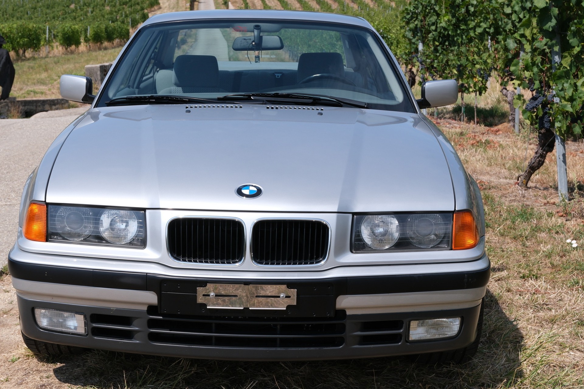 BMW 325i ABS-image-1