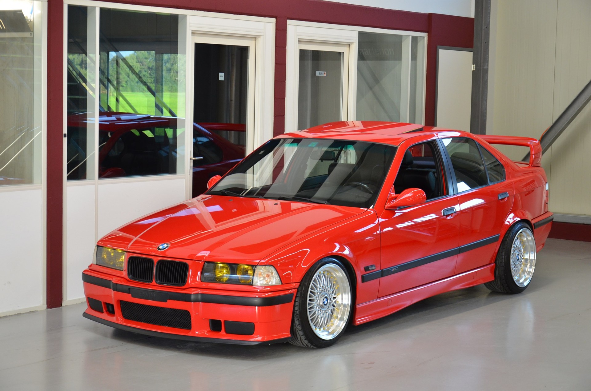 BMW M3-image-3