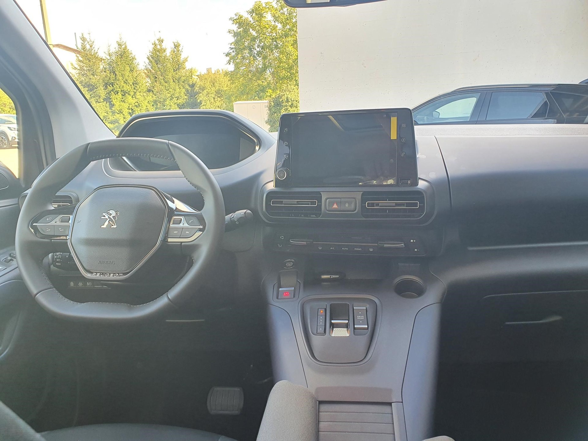 PEUGEOT Rifter Elektro 136 AllPac-image-5