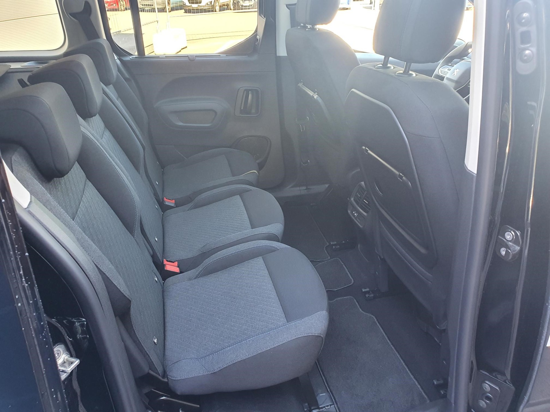 PEUGEOT Rifter Elektro 136 AllPac-image-7