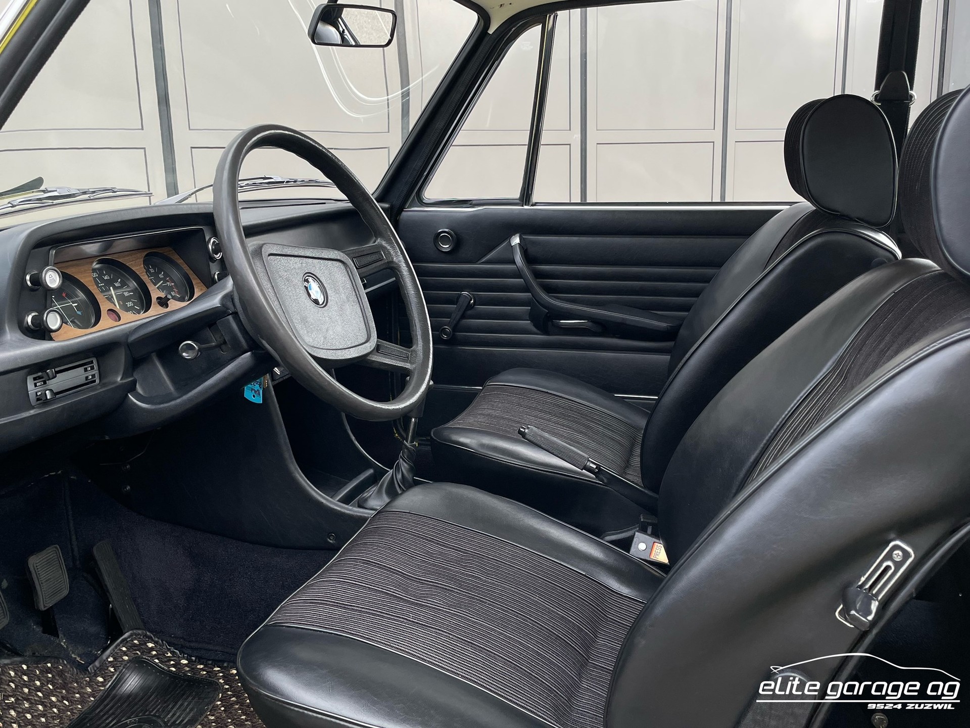 BMW 2002 tii-image-10