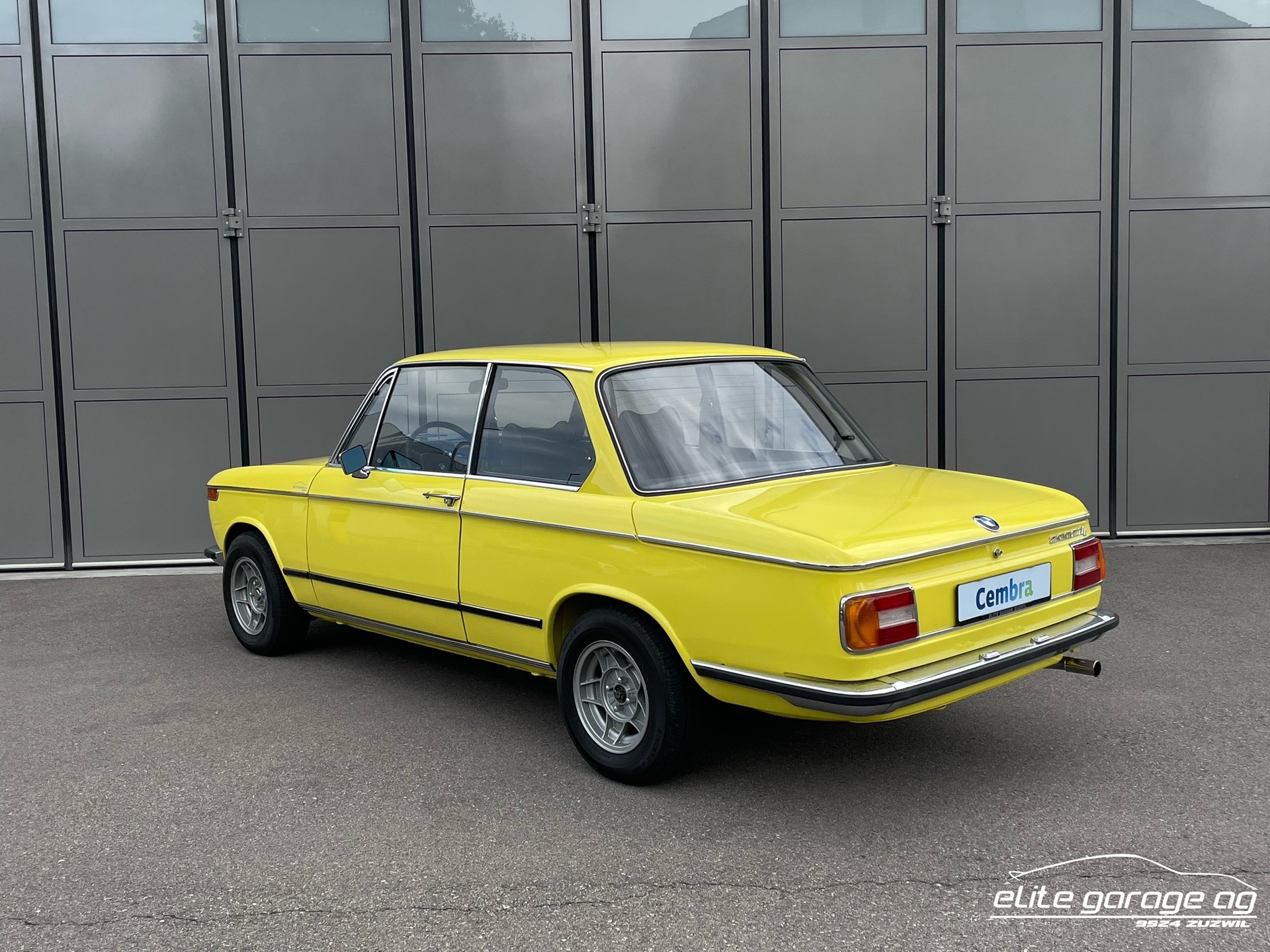 BMW 2002 tii-image-2