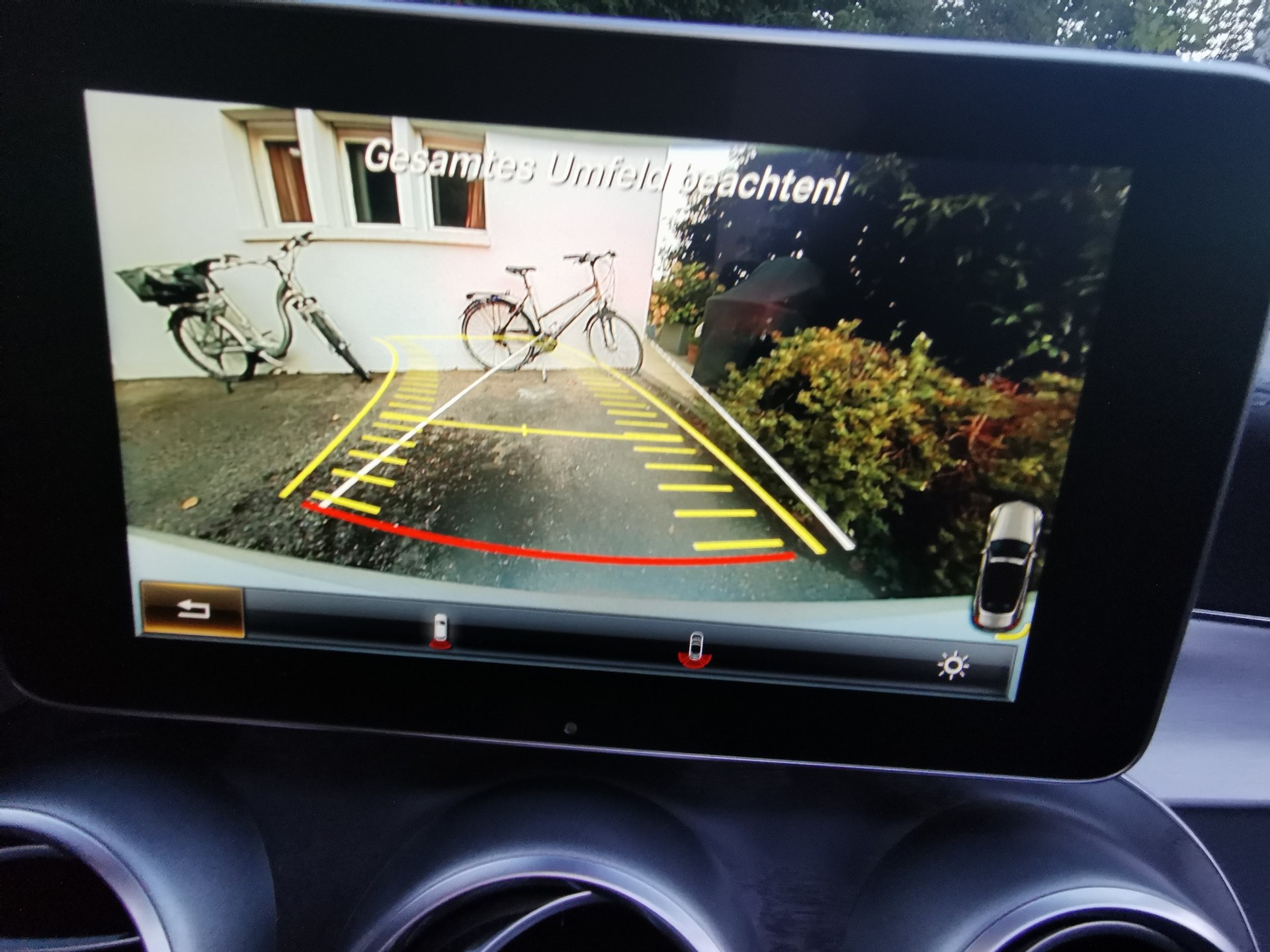 MERCEDES-BENZ C 200 Cabriolet AMG Line 4Matic 9G-Tronic-image-5