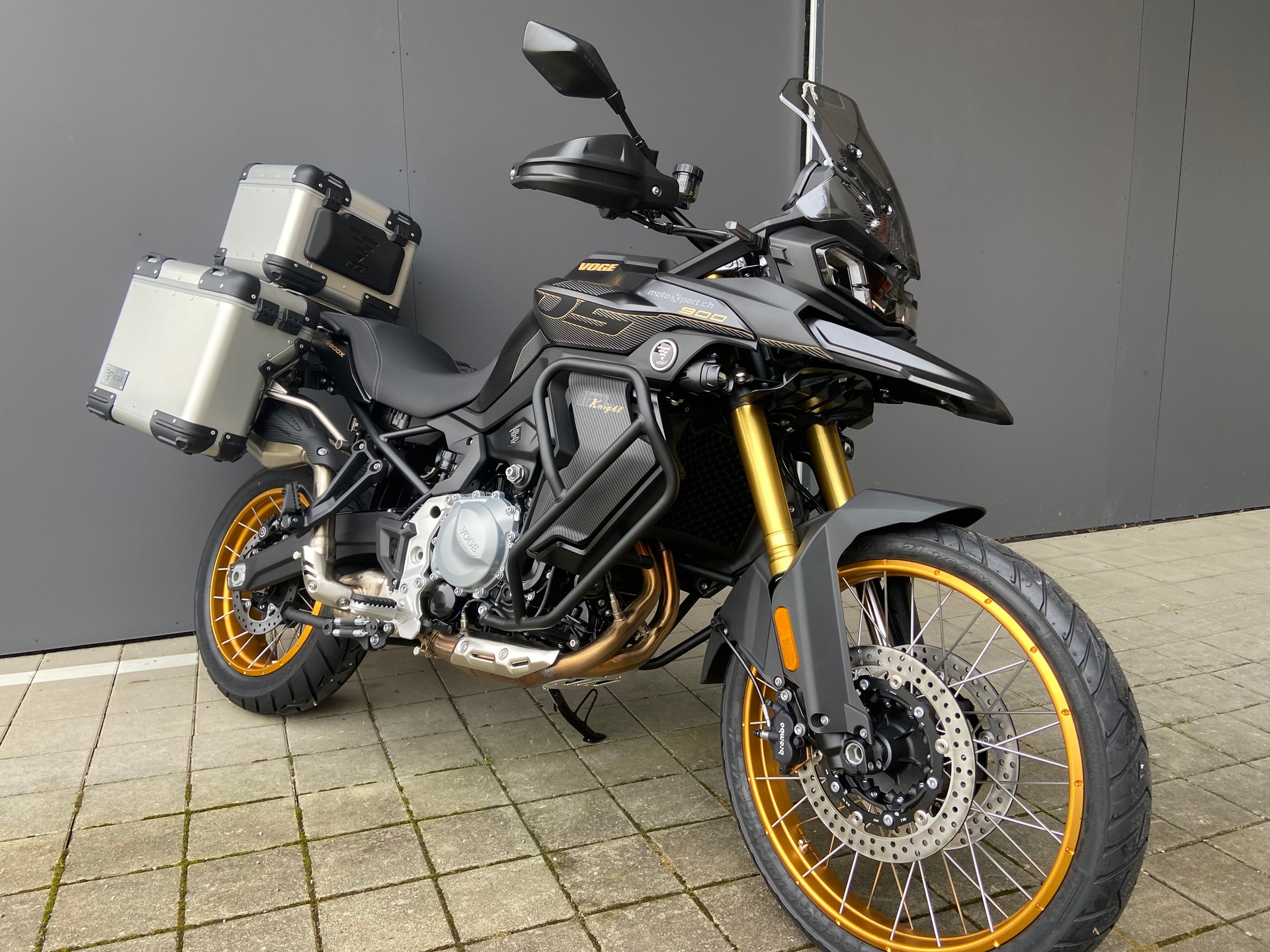 VOGE DS 900 X Adventure inkl. Koffersatz-showroom-element-1