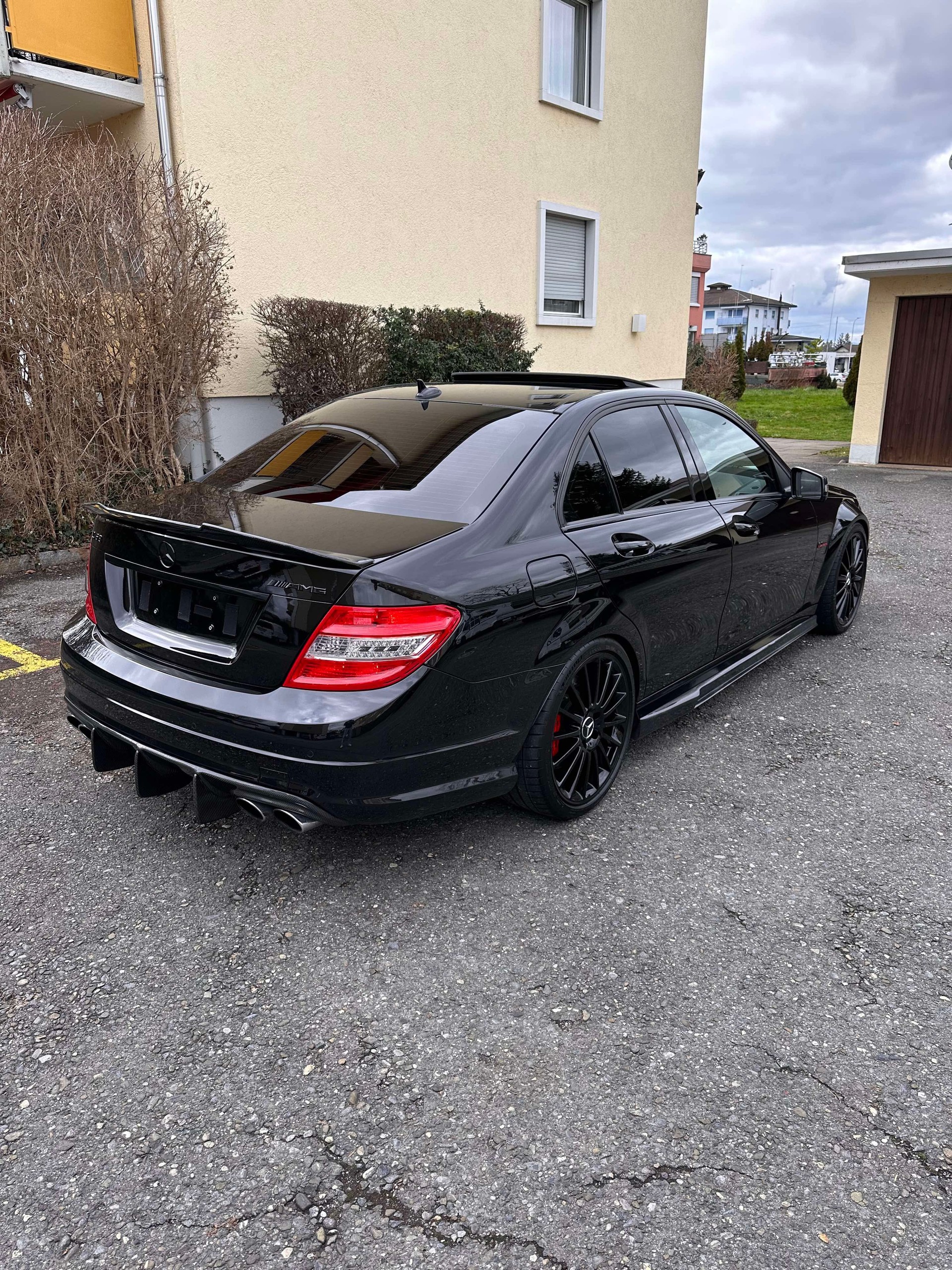 MERCEDES-BENZ C 63 AMG Avantgarde 7G-Tronic-image-4