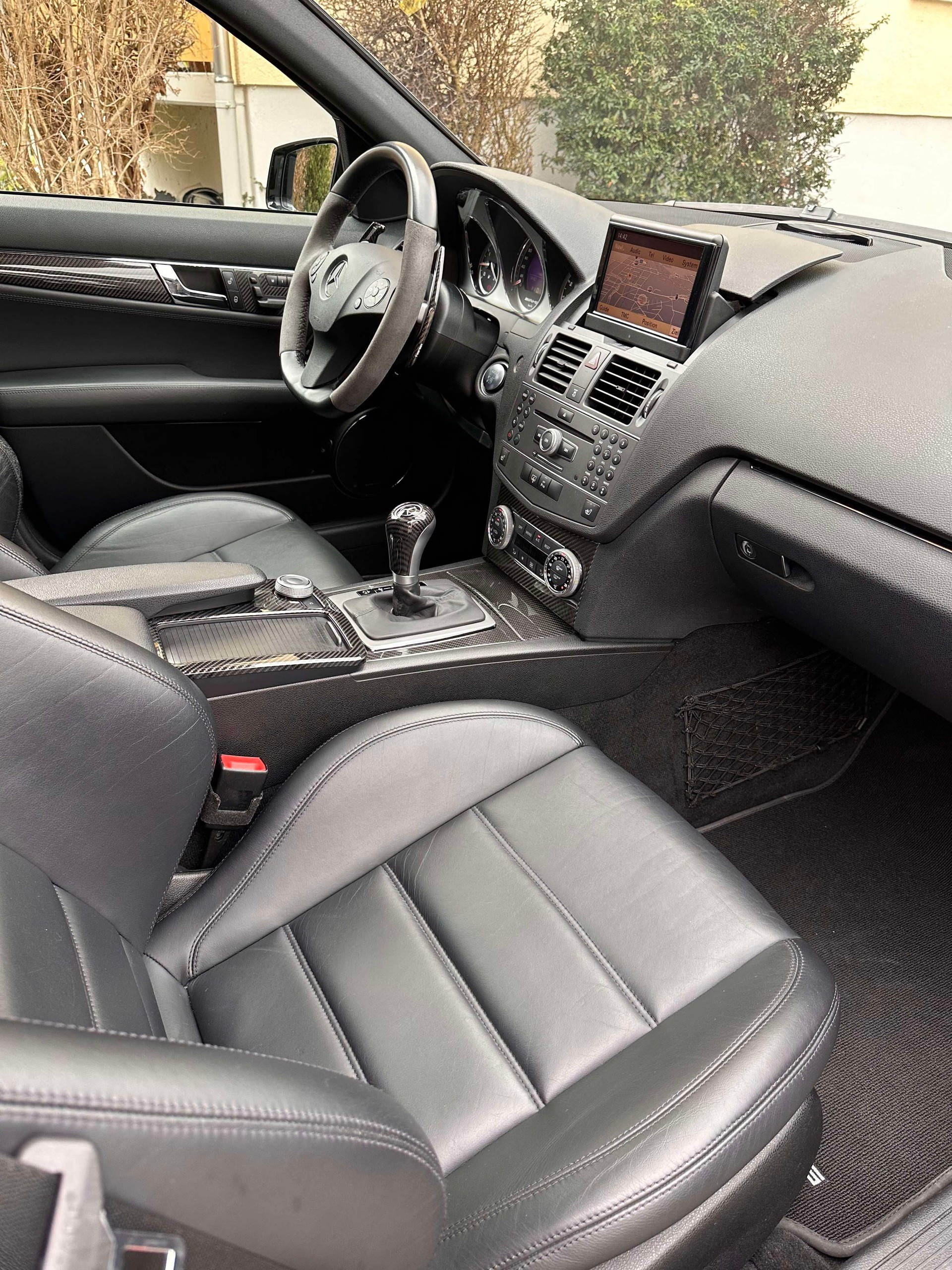 MERCEDES-BENZ C 63 AMG Avantgarde 7G-Tronic-image-6