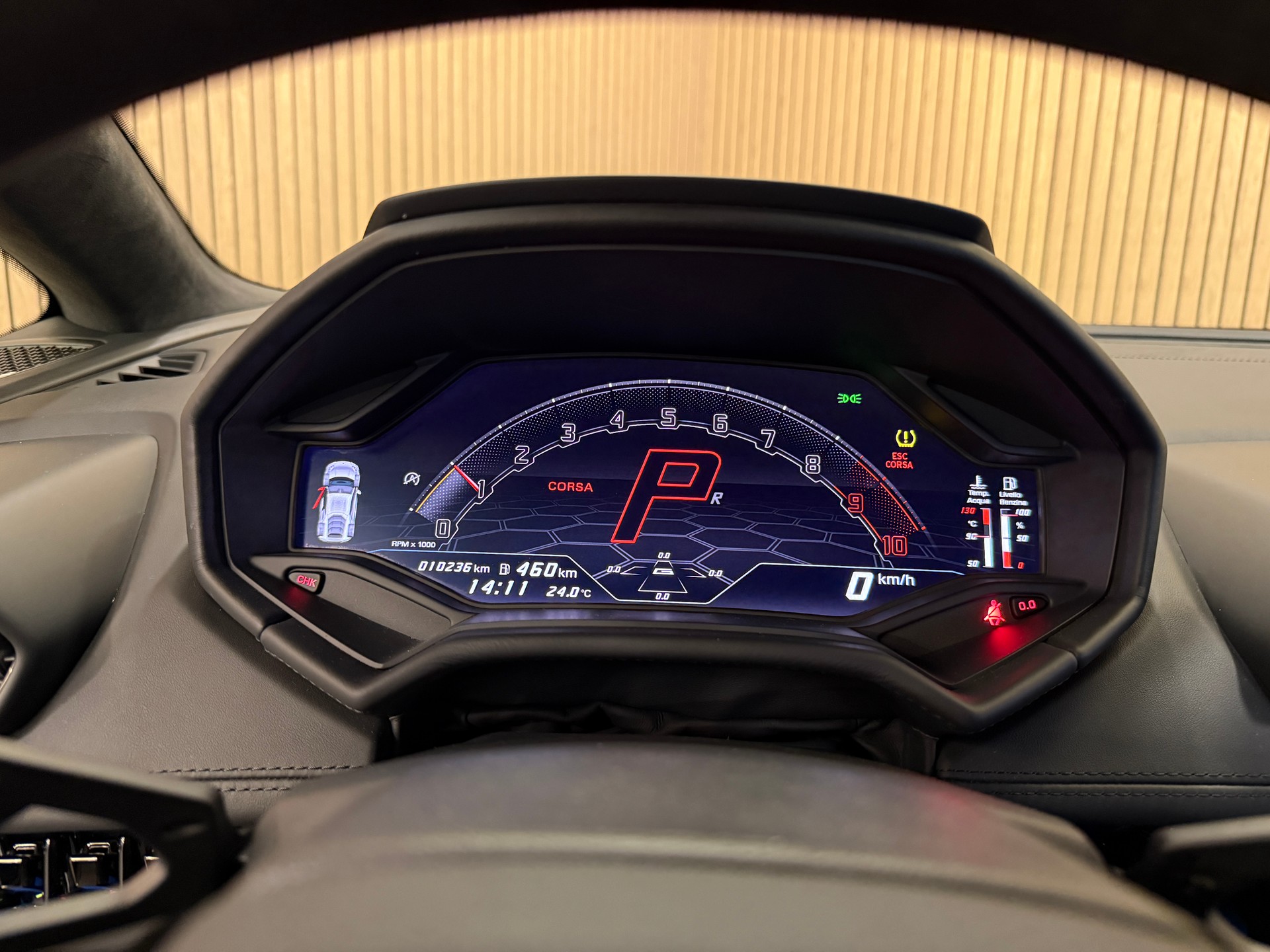 LAMBORGHINI Huracan EVO Coupé DCT * SCHWARZMATT*-image-14