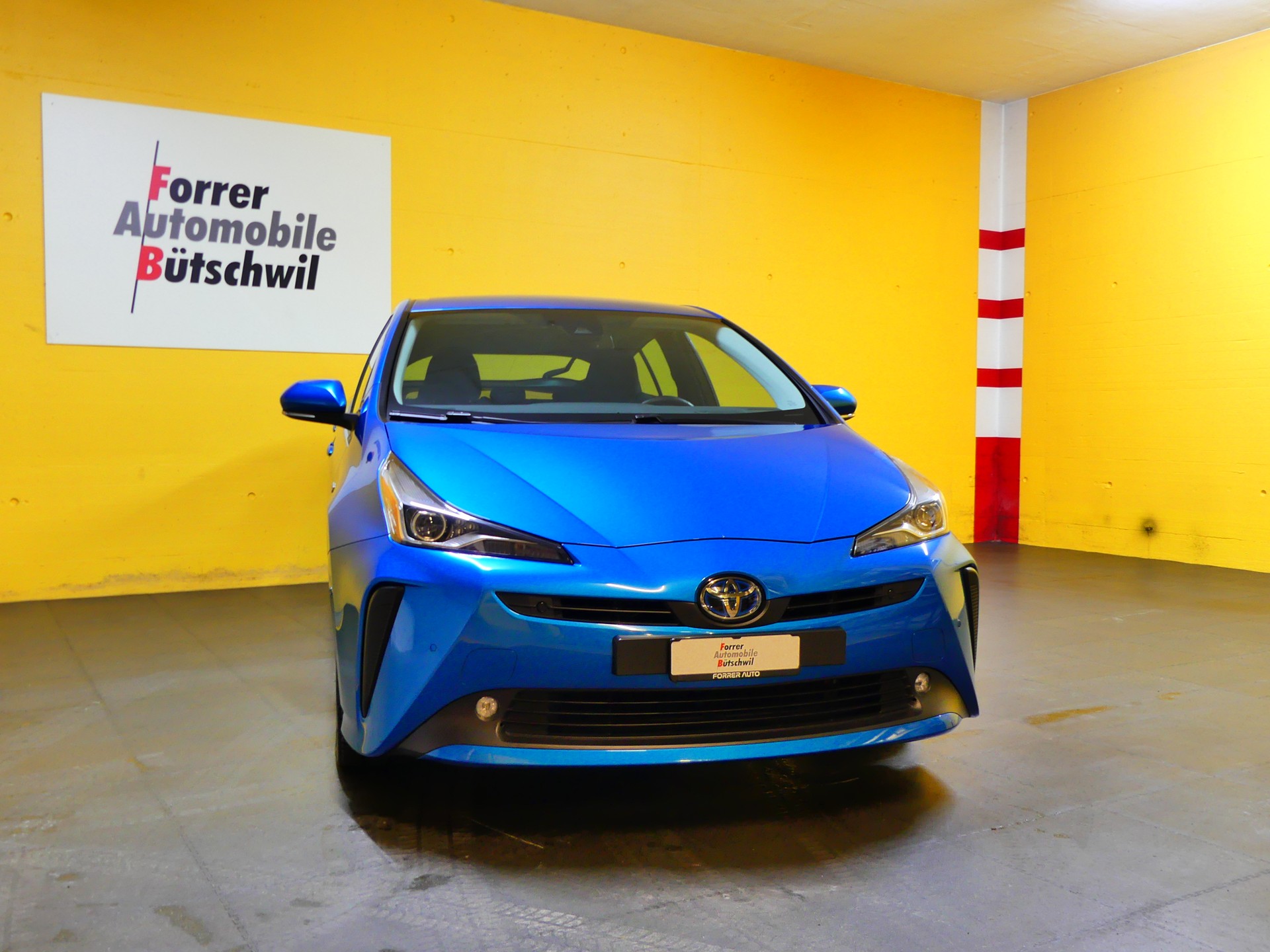 TOYOTA Prius 1.8 VVT-i HSD AWD-i Premium-image-1