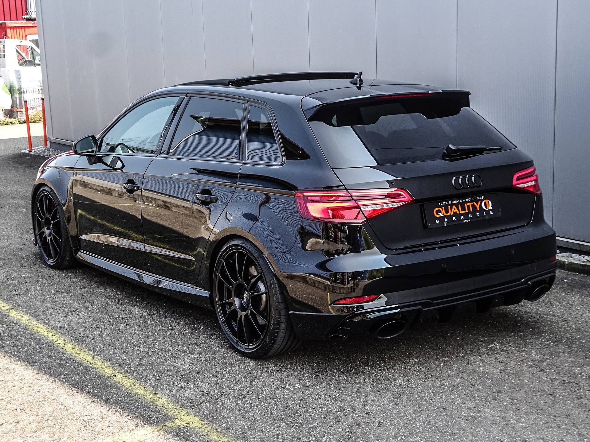 AUDI RS3 Sportback 2.5 TSI quattro S-tronic // CH-Fahrzeug // ABT Motorsport // ohne OPF....-image-1