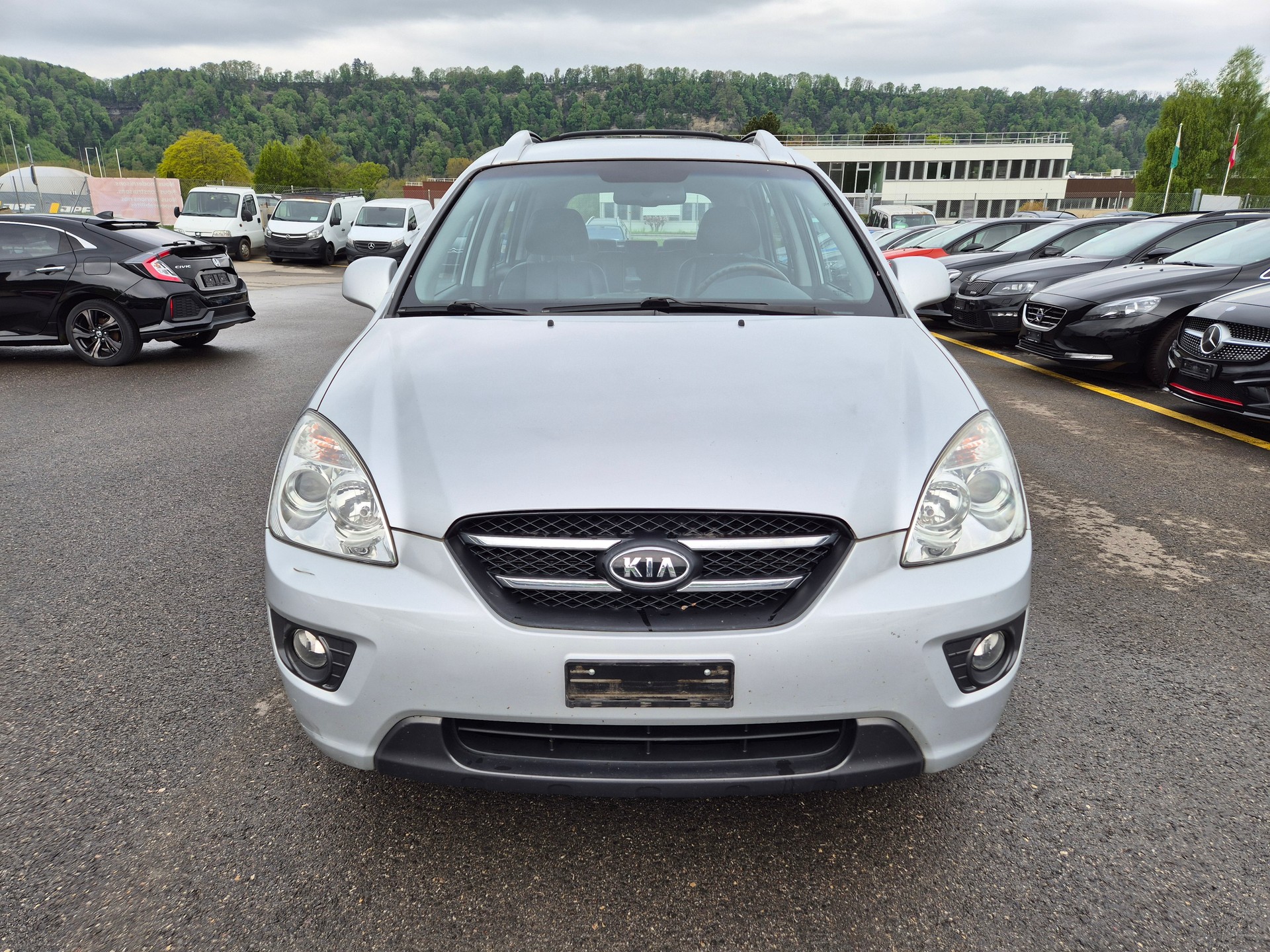 KIA Carens 2.0 CRDi Classic-image-13