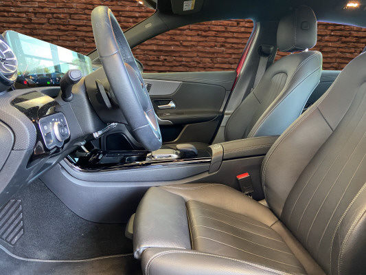 MERCEDES-BENZ A 250e Progressive-image-9