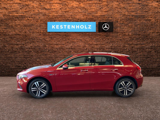 MERCEDES-BENZ A 250e Progressive-image-3