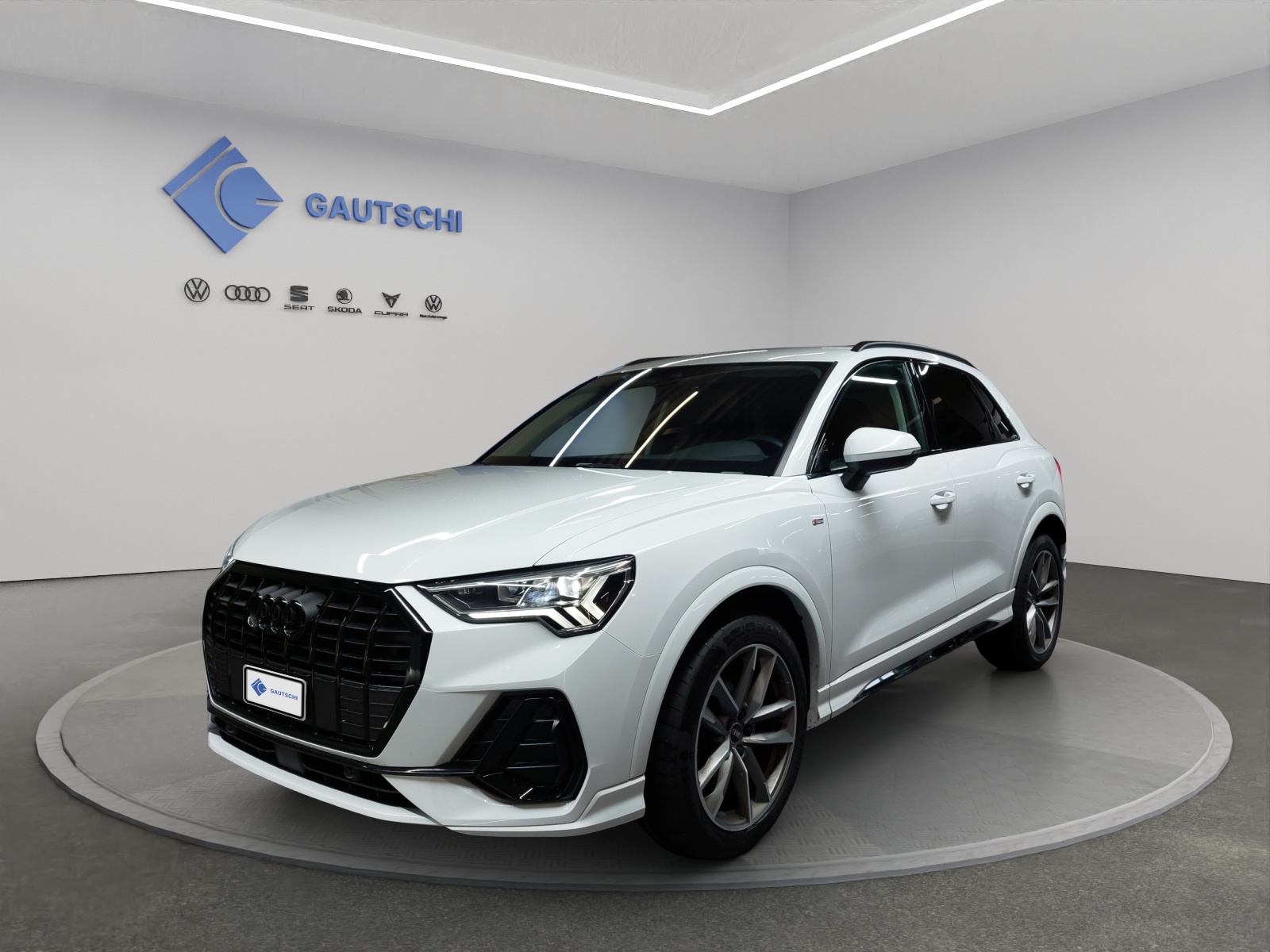 AUDI Q3 35 TDI S line quattro S-tronic-image-0