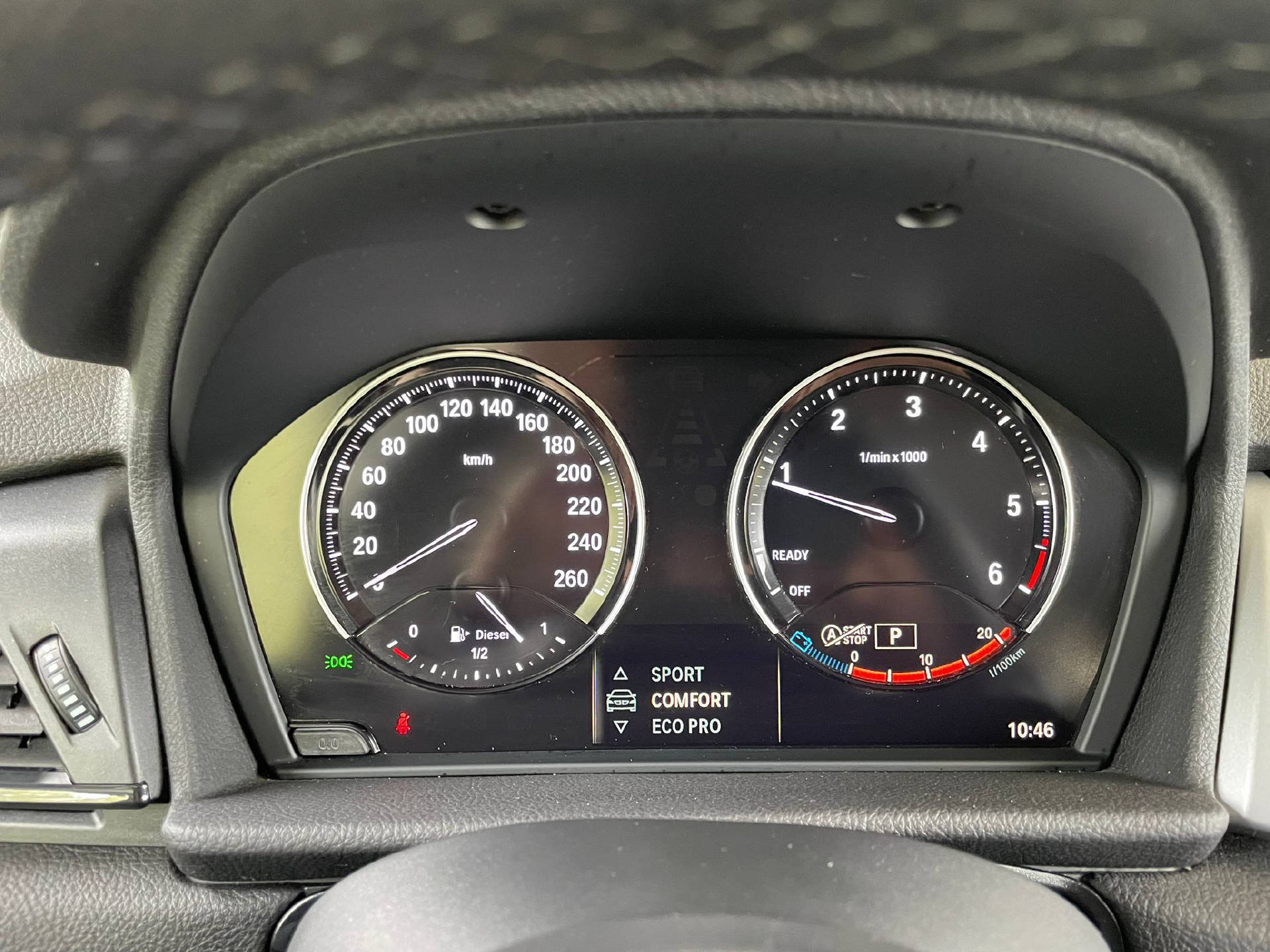 BMW 218d xDrive Active Tourer-image-8
