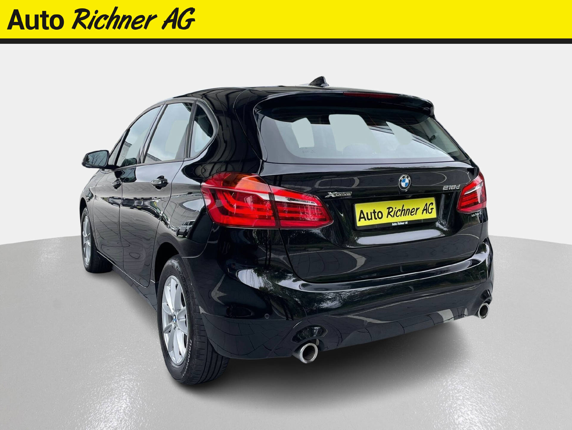 BMW 218d xDrive Active Tourer-image-4