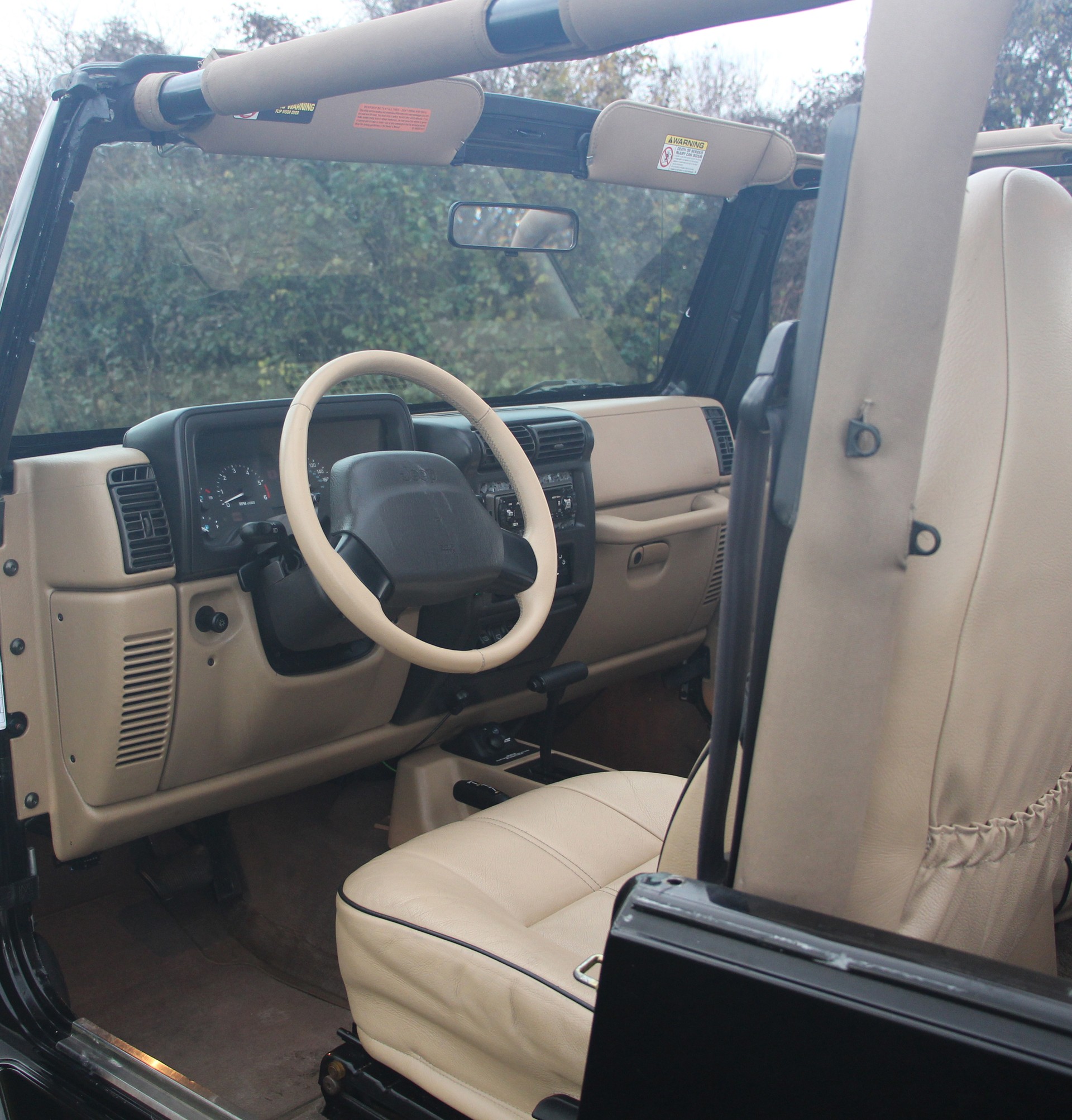 JEEP Wrangler 4.0 Sport Hardtop-image-6