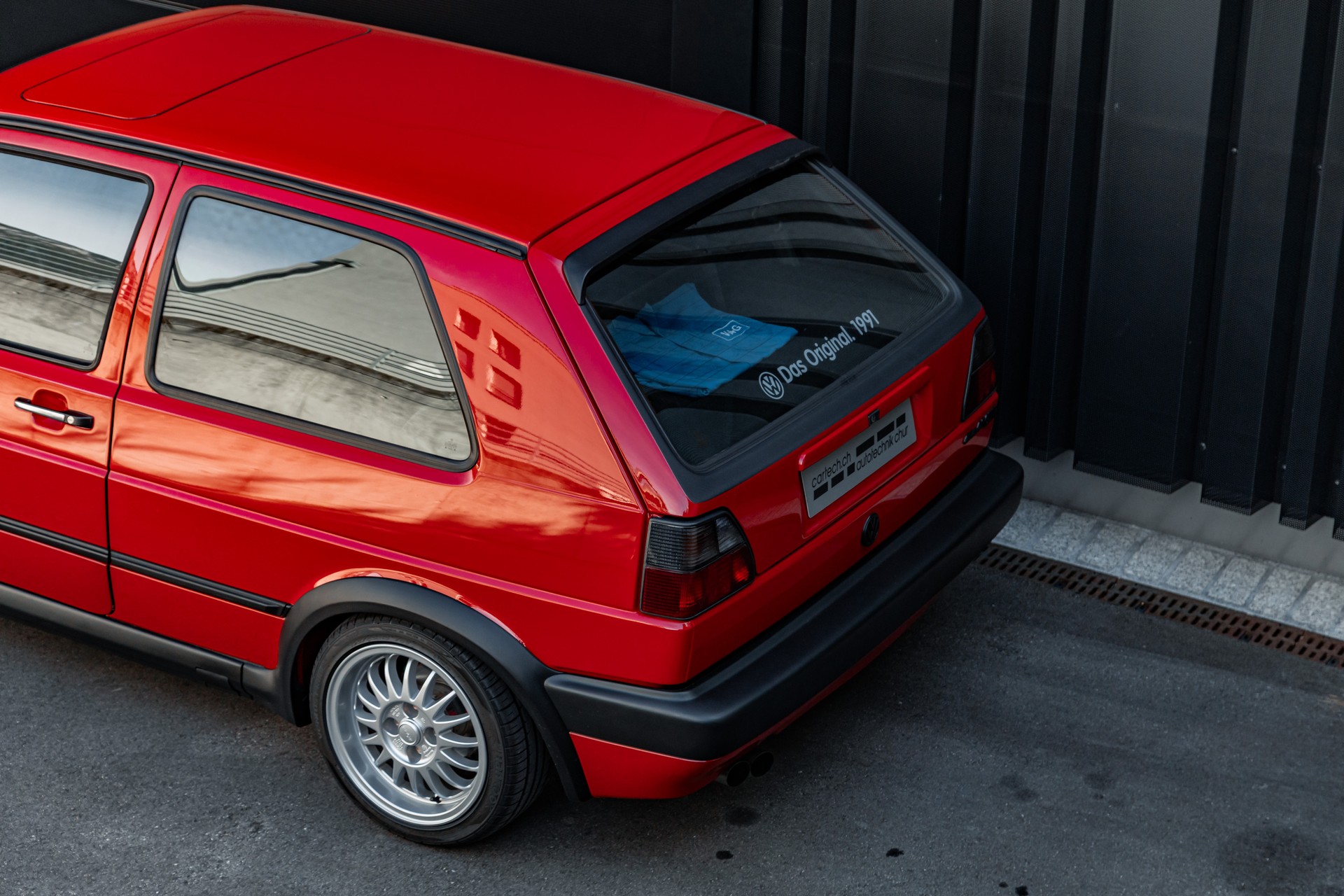 VW Golf 1800 GTI-image-25