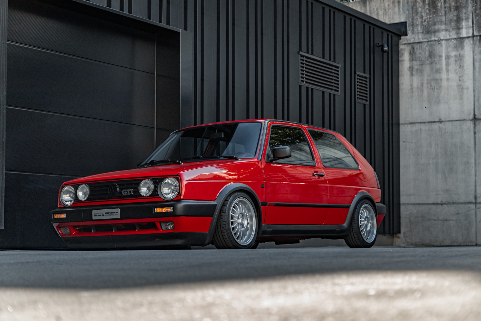 VW Golf 1800 GTI-image-23