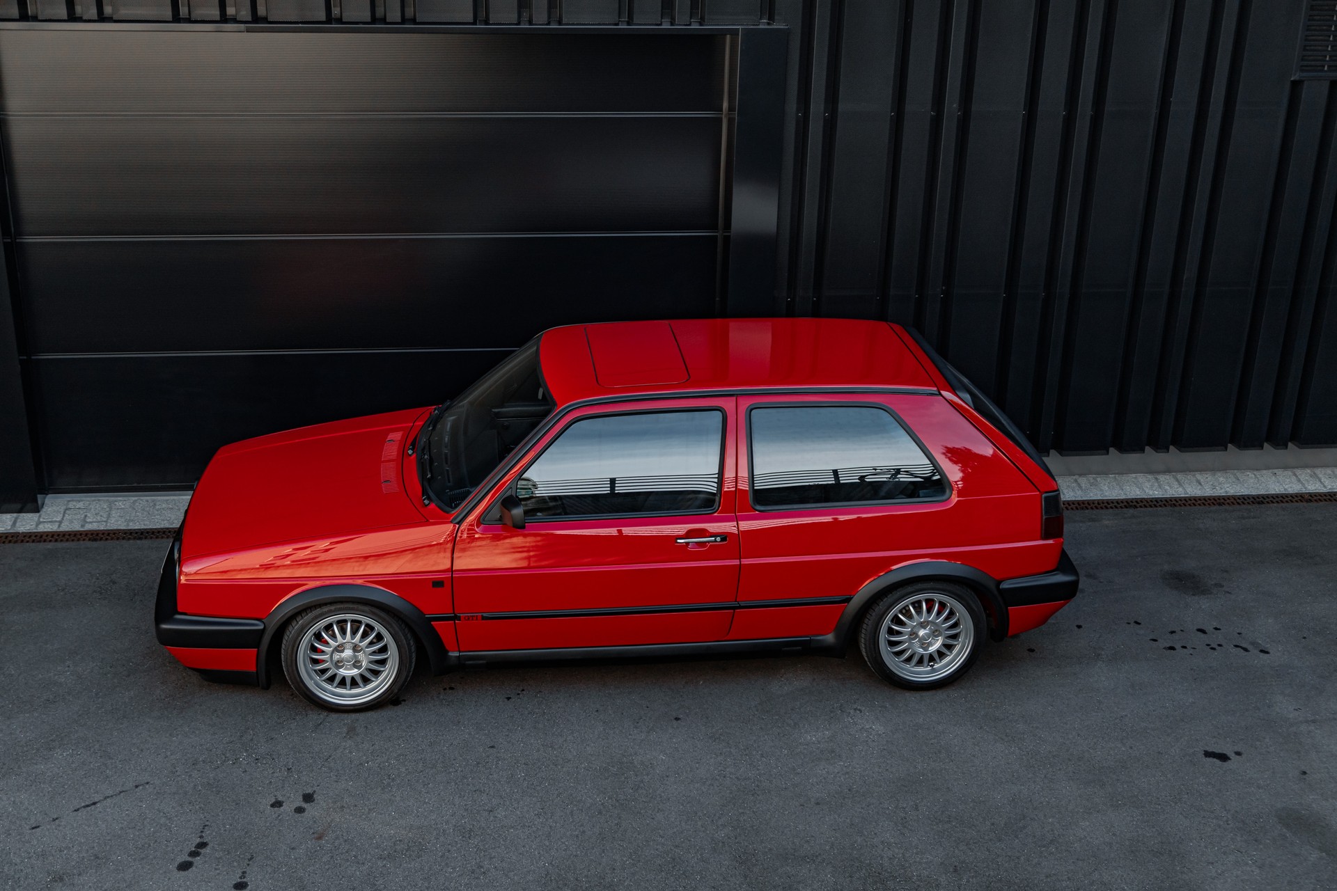 VW Golf 1800 GTI-image-24