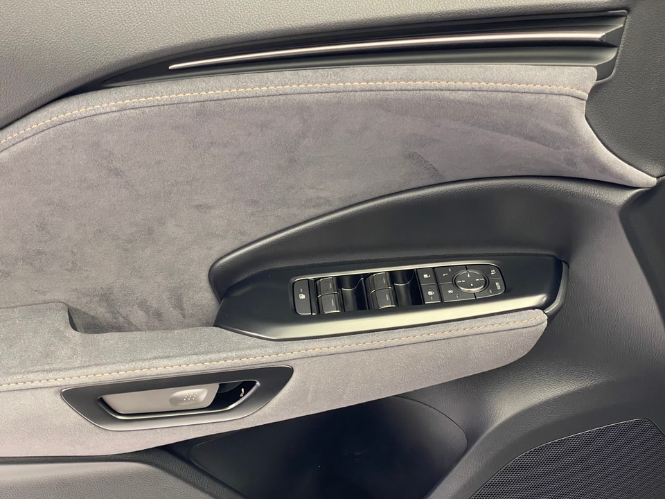 LBX 1.5 Hybrid Cool AWD