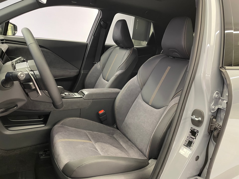 LBX 1.5 Hybrid Cool AWD